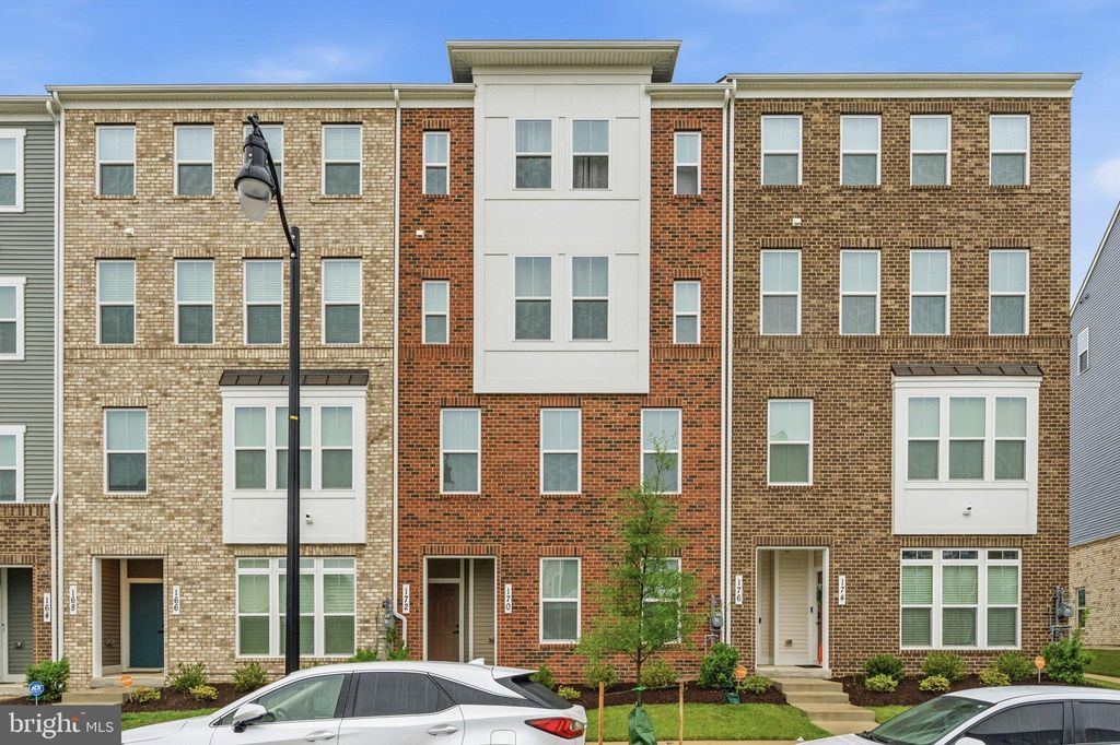 Photo of 170 Lawndale Drive, BOWIE, MD 20716 (MLS # MDPG2203012)