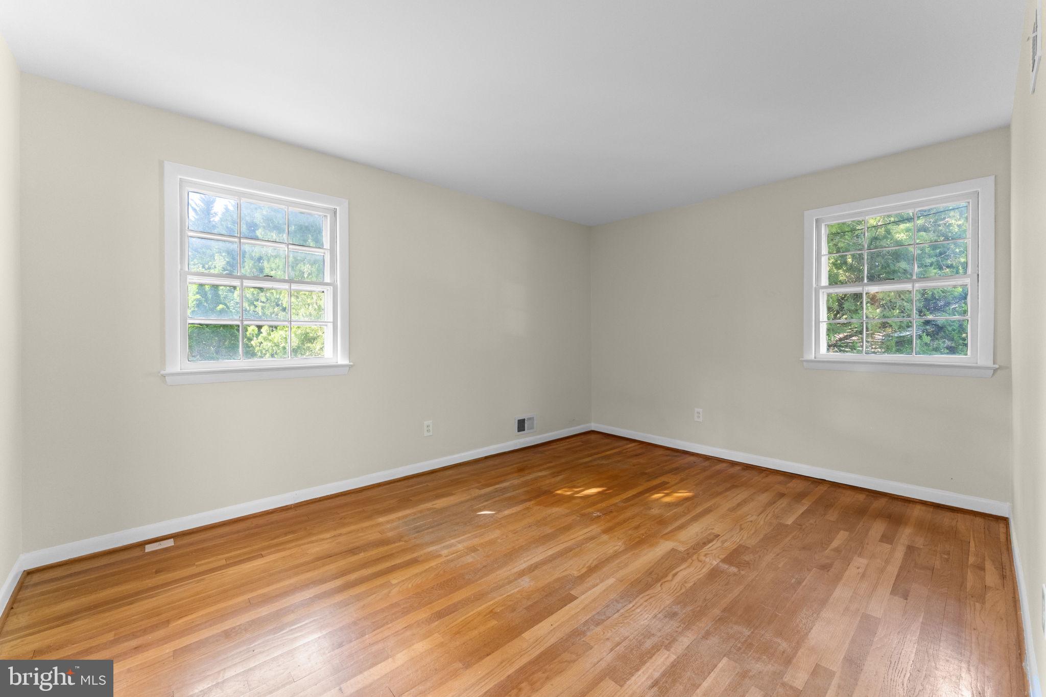 FOXHALL - Residential