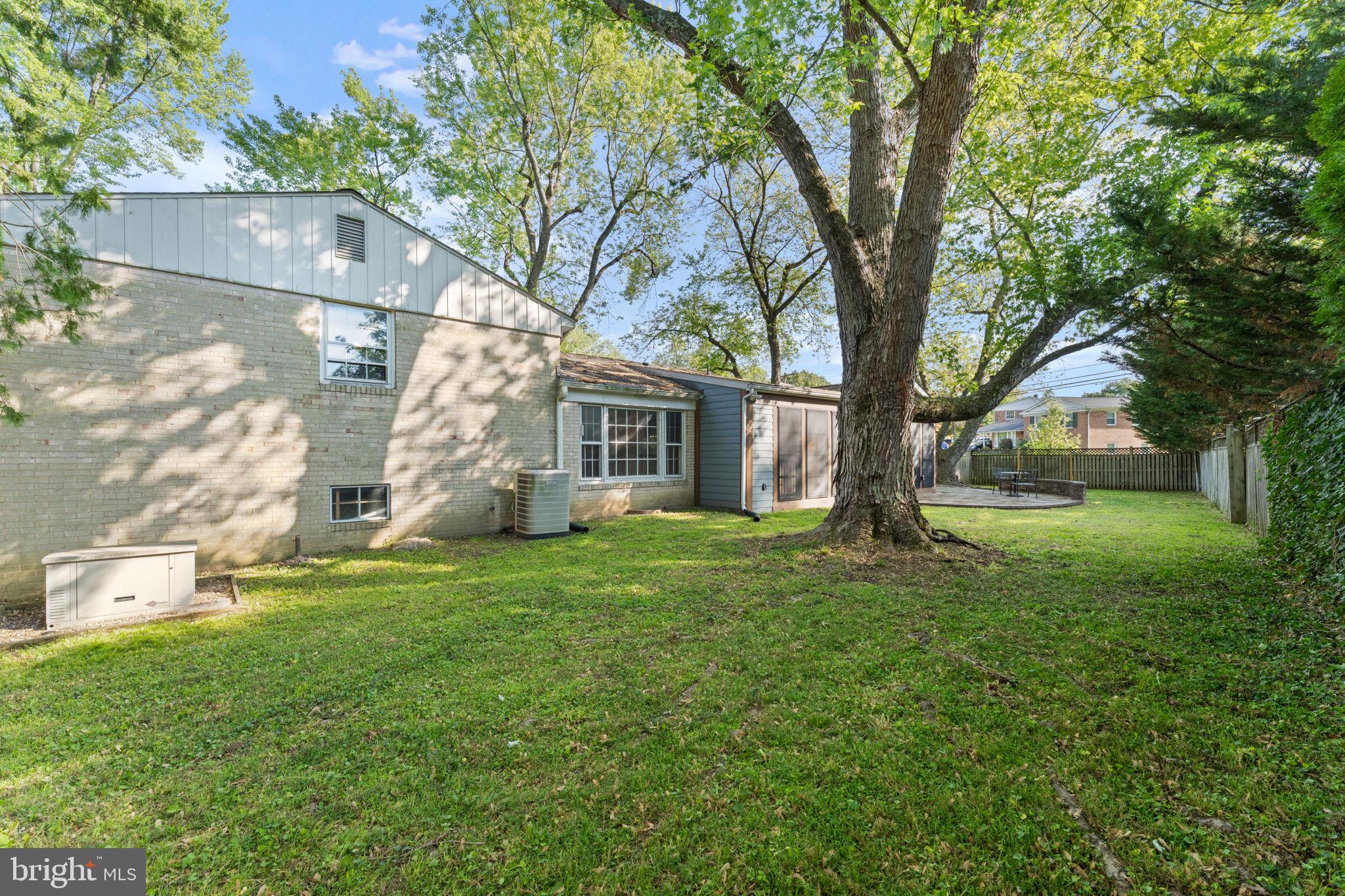 FOXHALL - Residential