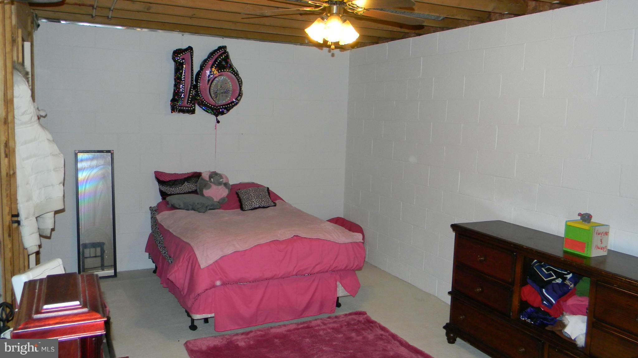 CHESAPEAKE LANDING - Residential