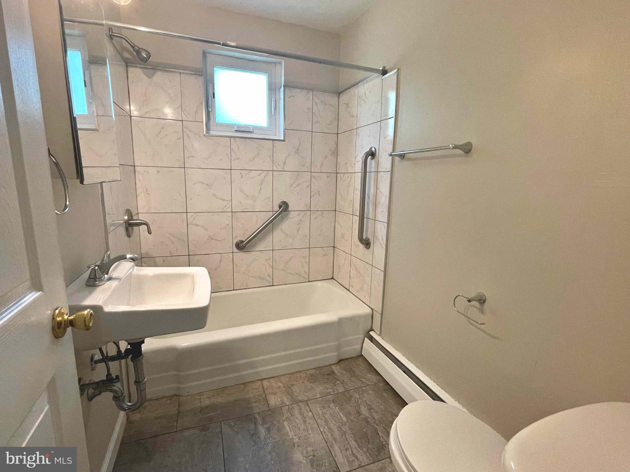 FAIRVIEW - Residential Lease