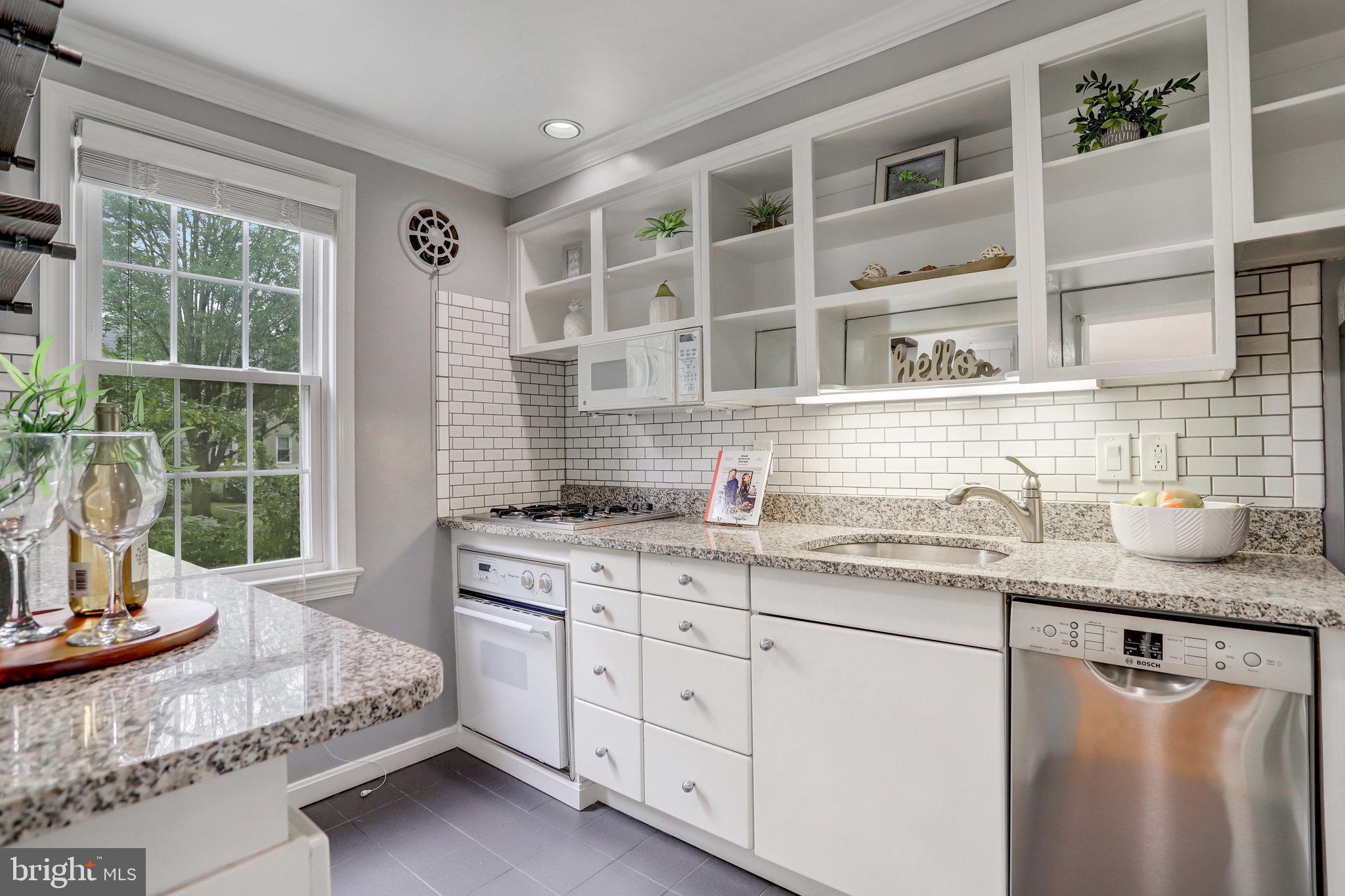 BELLE VIEW CONDOMINIUMS - Residential