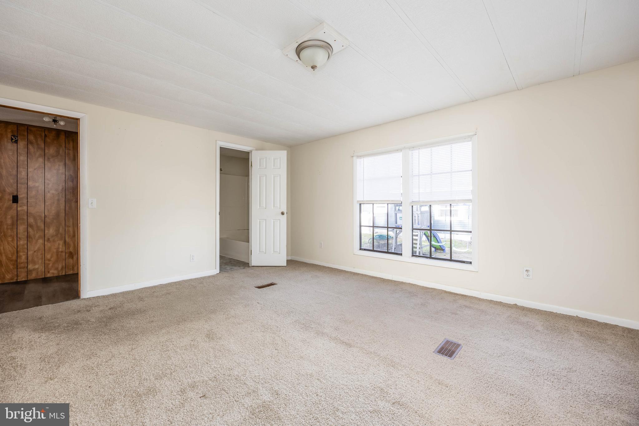 MARINERS COVE - Residential