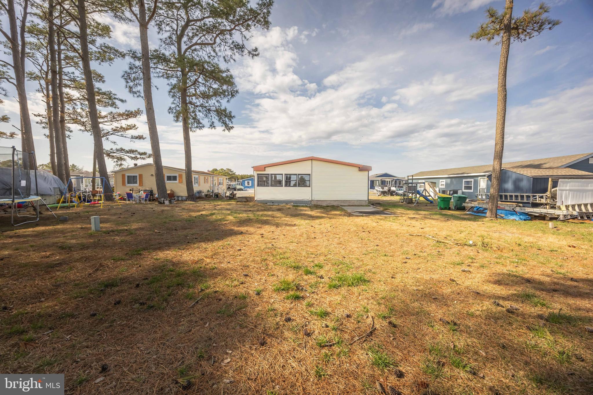 MARINERS COVE - Residential