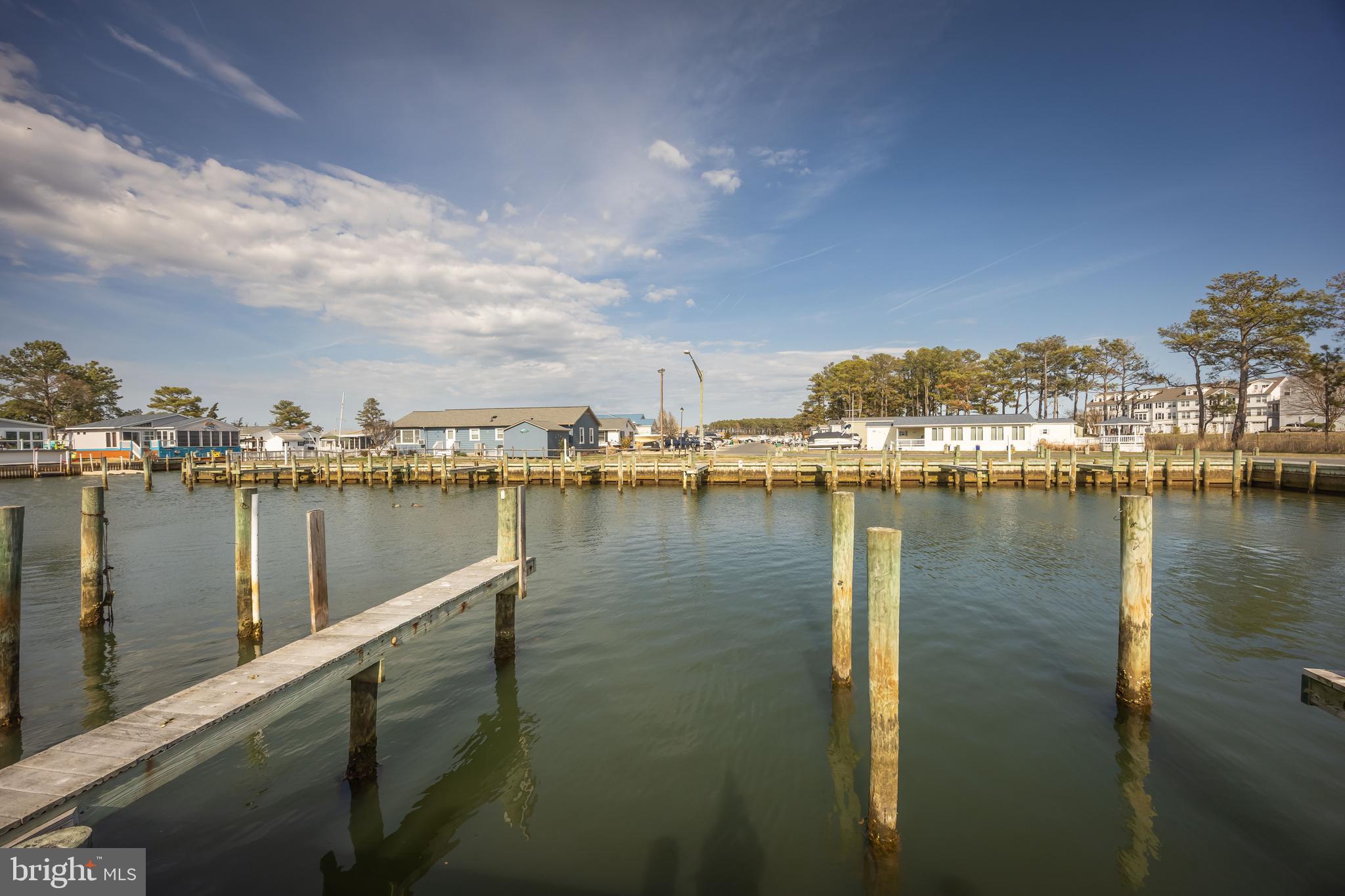 MARINERS COVE - Residential