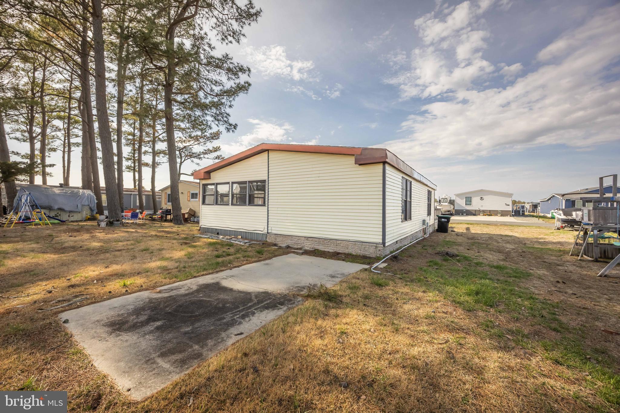 MARINERS COVE - Residential