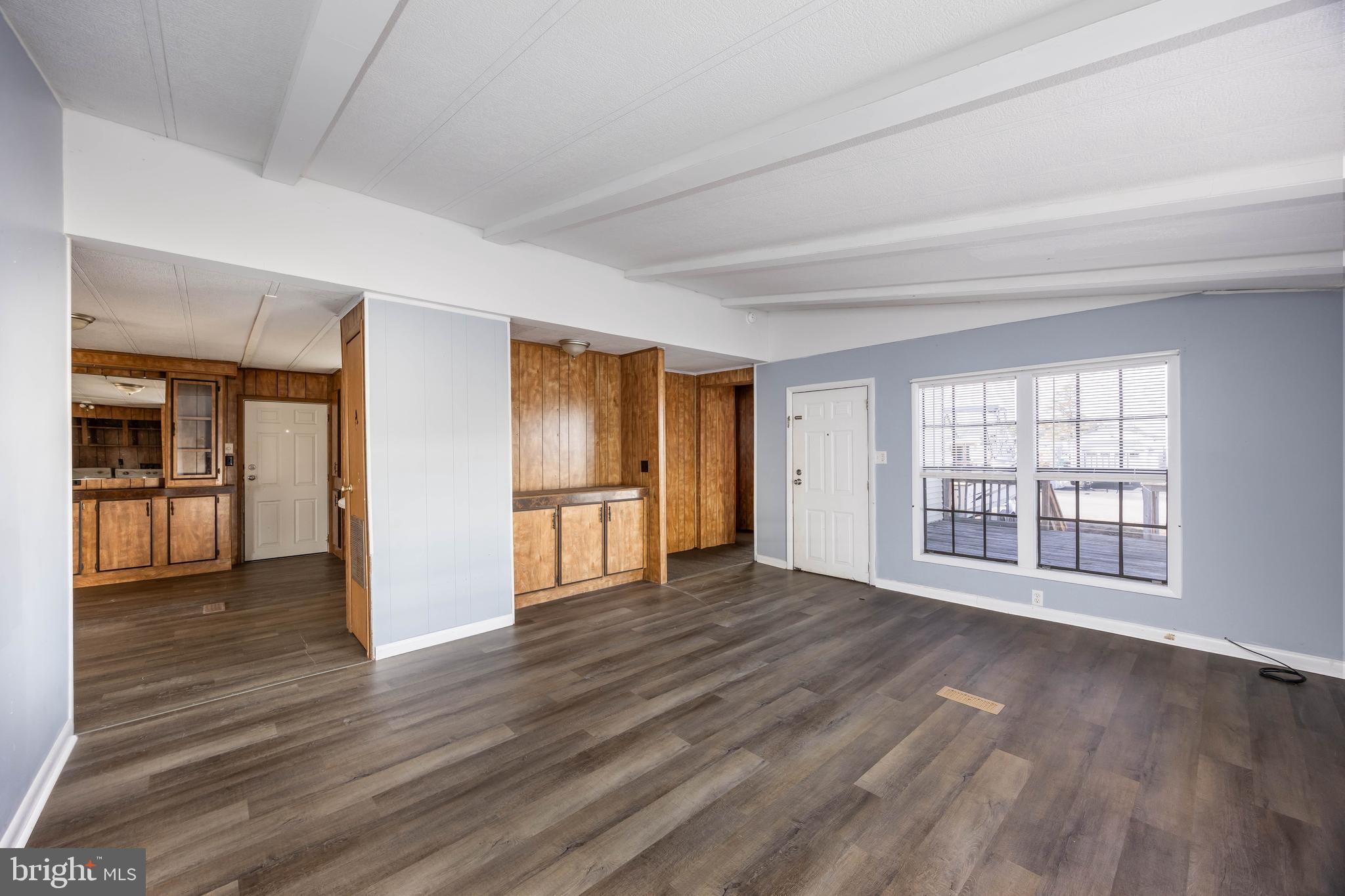 MARINERS COVE - Residential