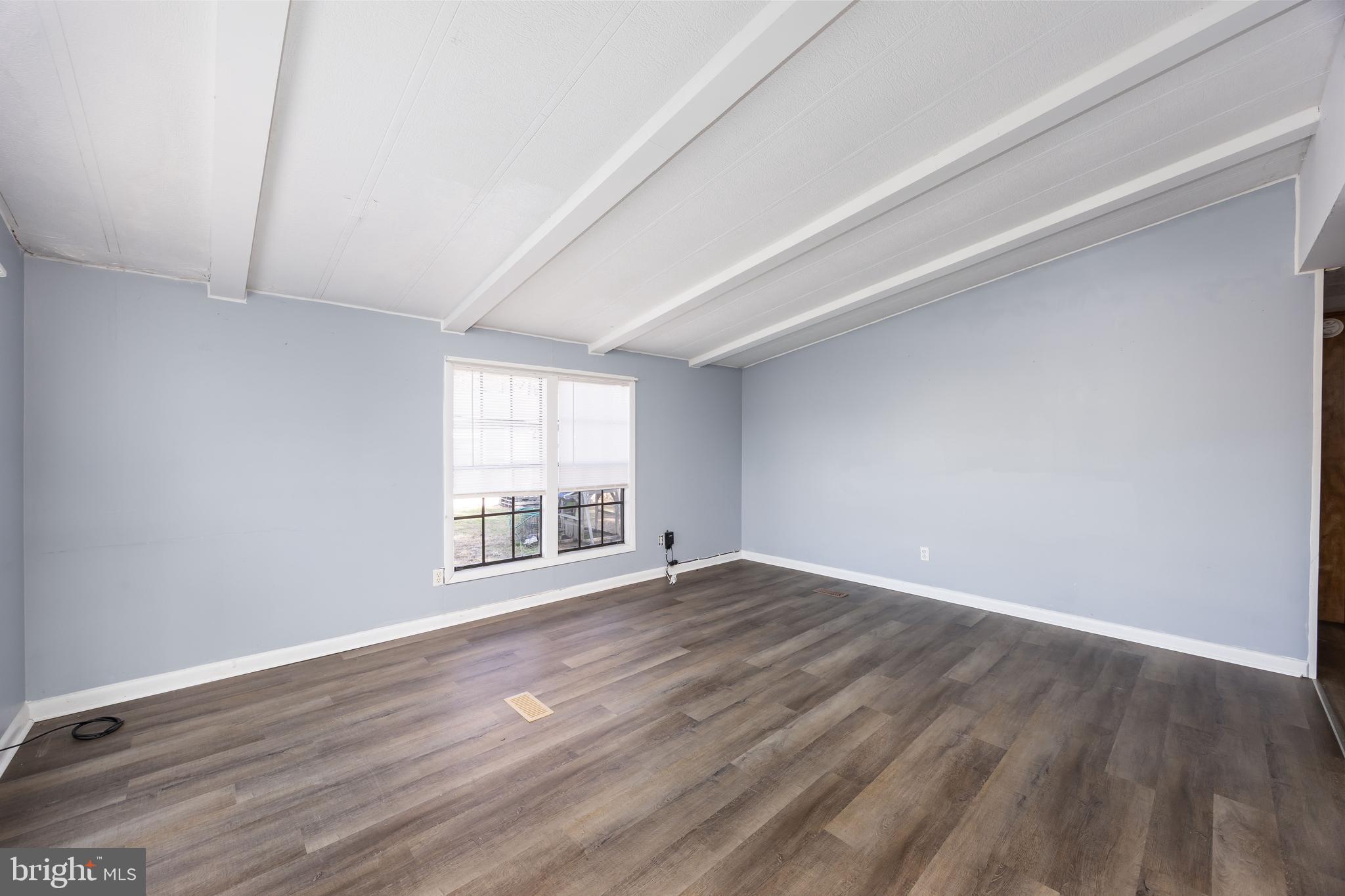 MARINERS COVE - Residential