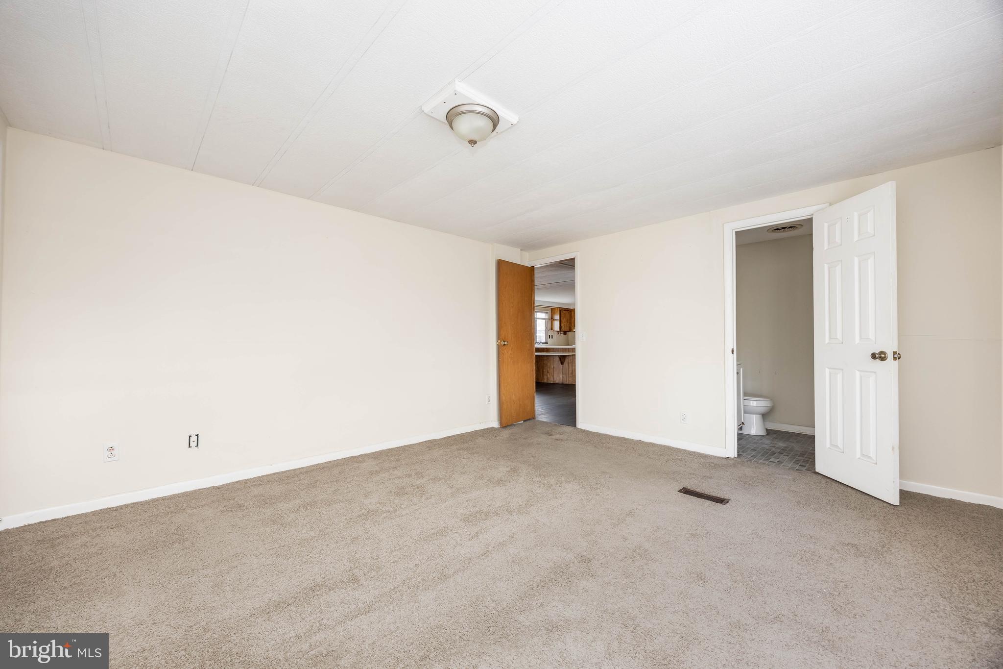 MARINERS COVE - Residential