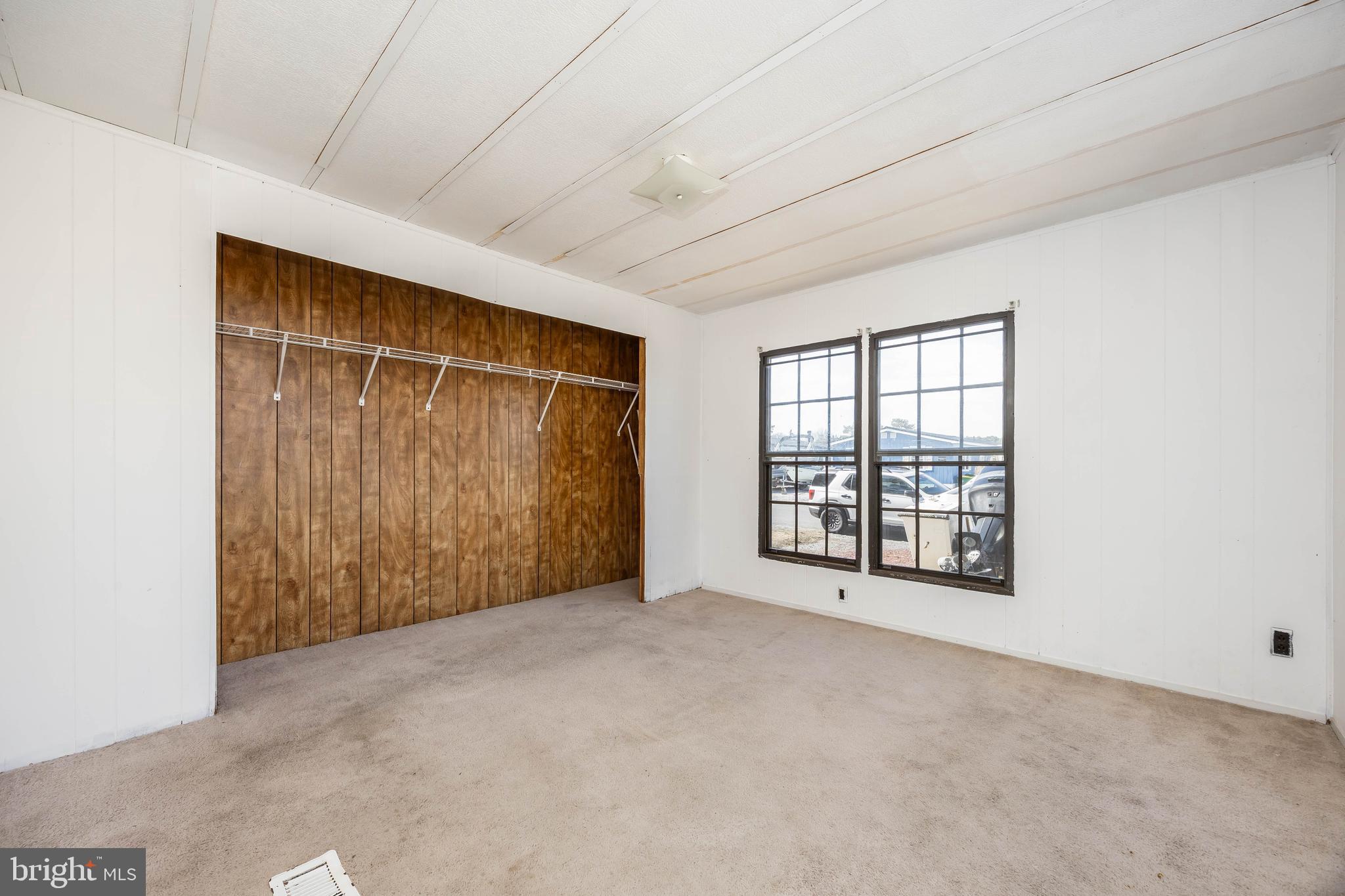 MARINERS COVE - Residential