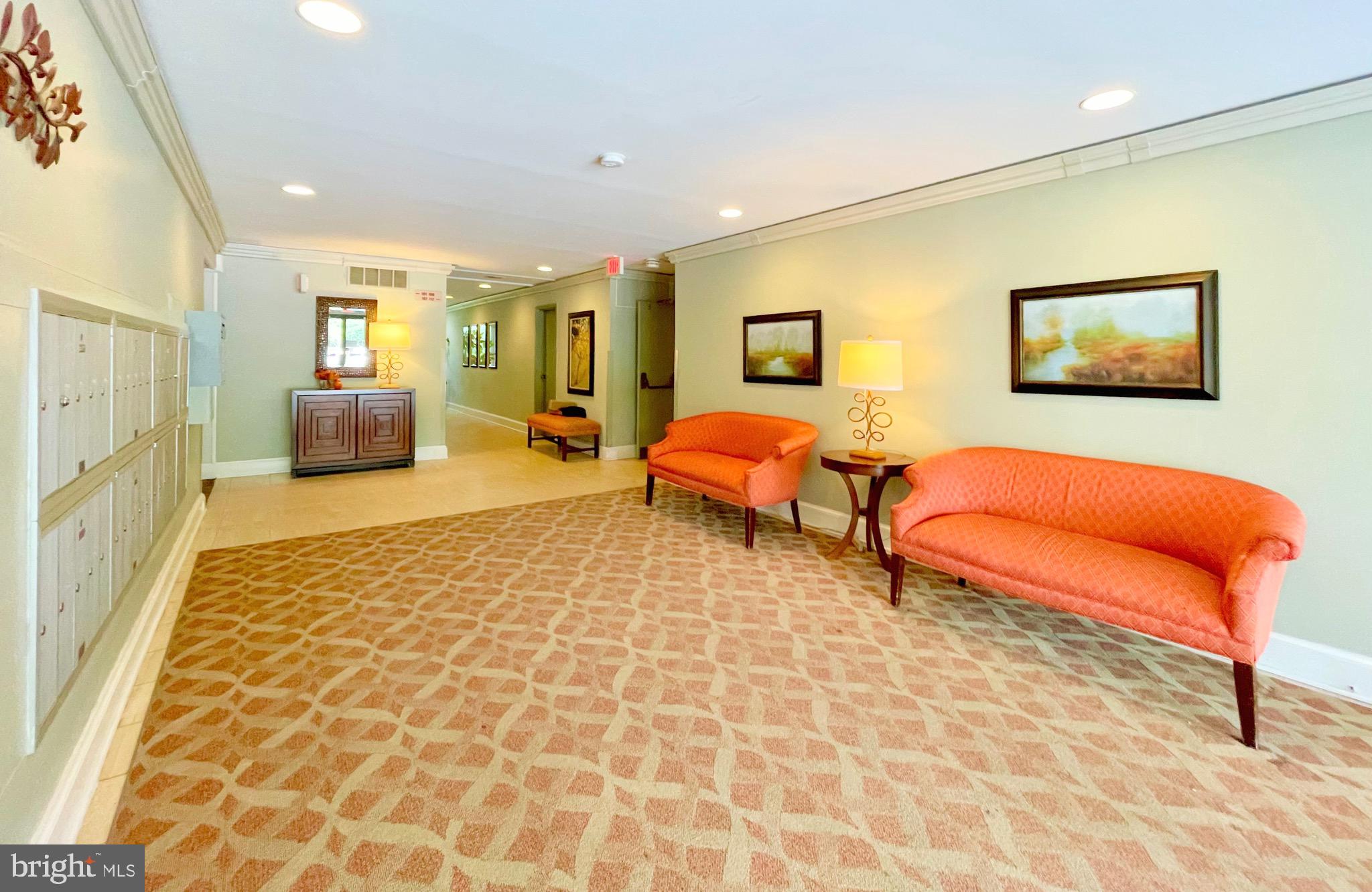 TREEBROOKE CONDOMINIUM - Residential Lease