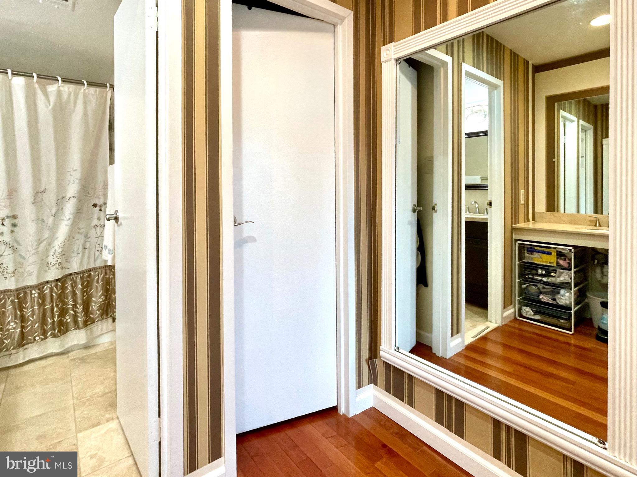 TREEBROOKE CONDOMINIUM - Residential Lease