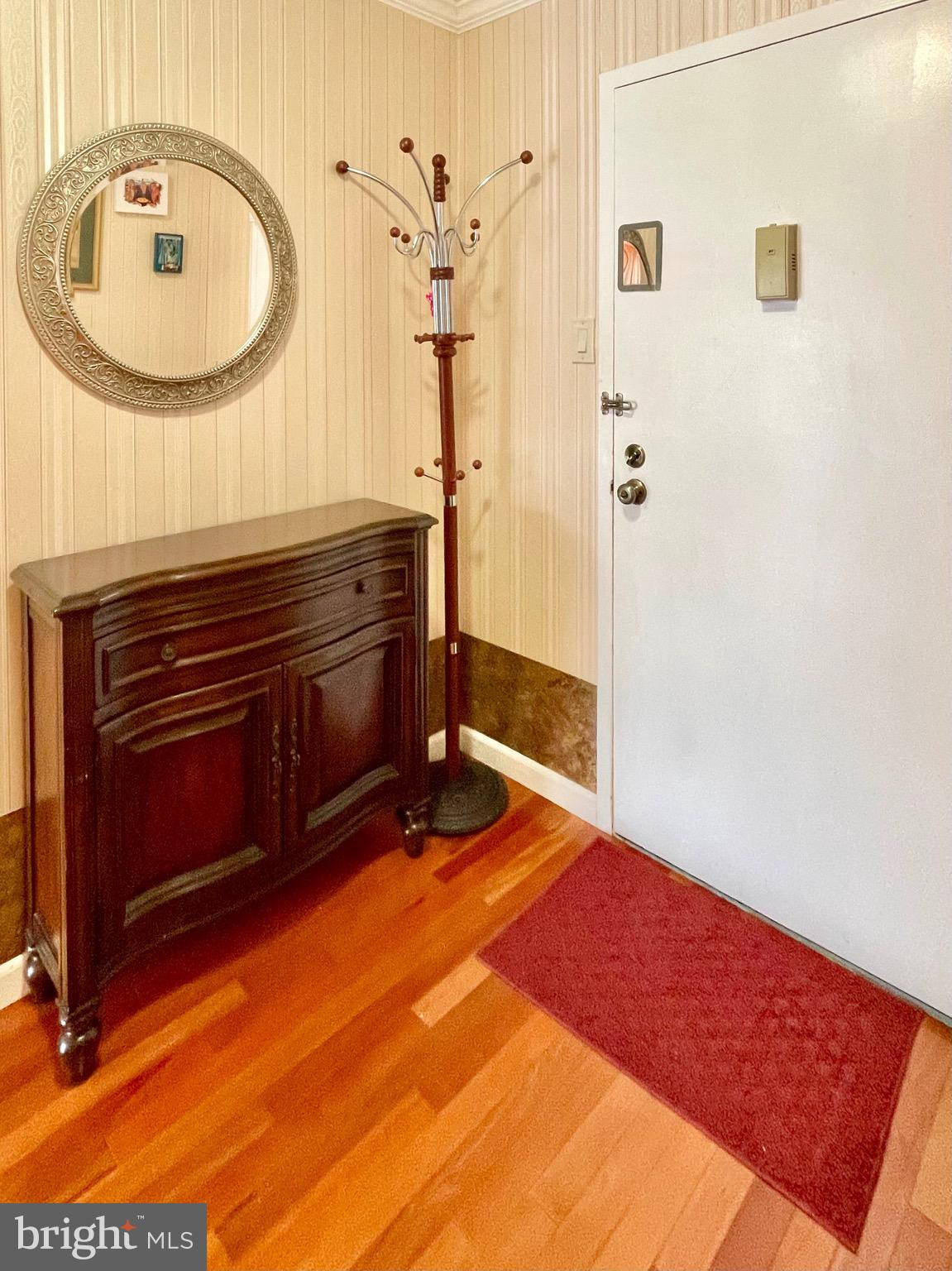 TREEBROOKE CONDOMINIUM - Residential Lease