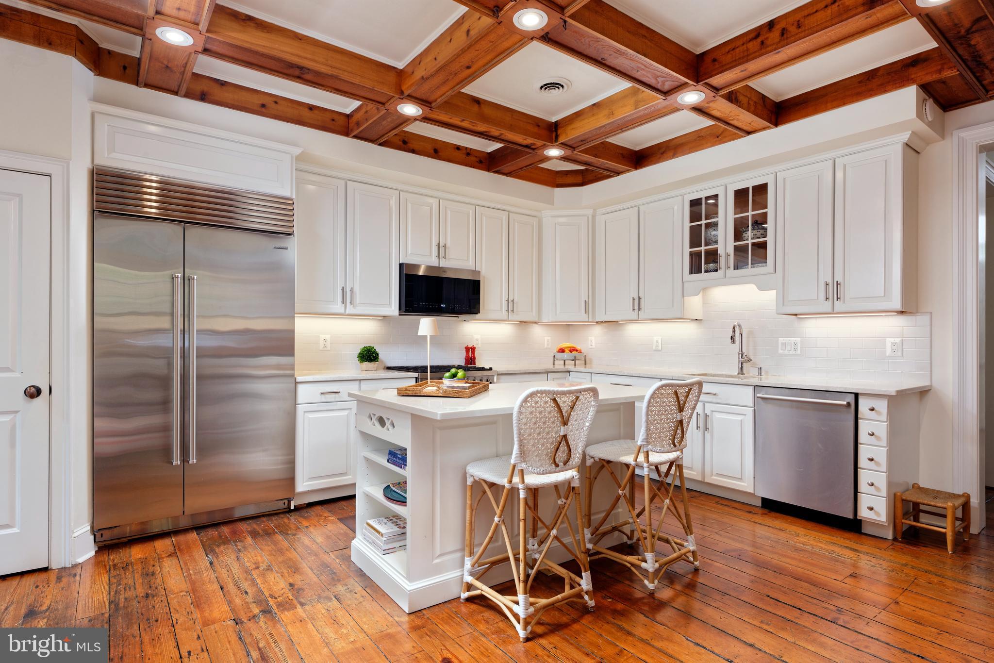 OLD TOWN ALEXANDRIA - Residential