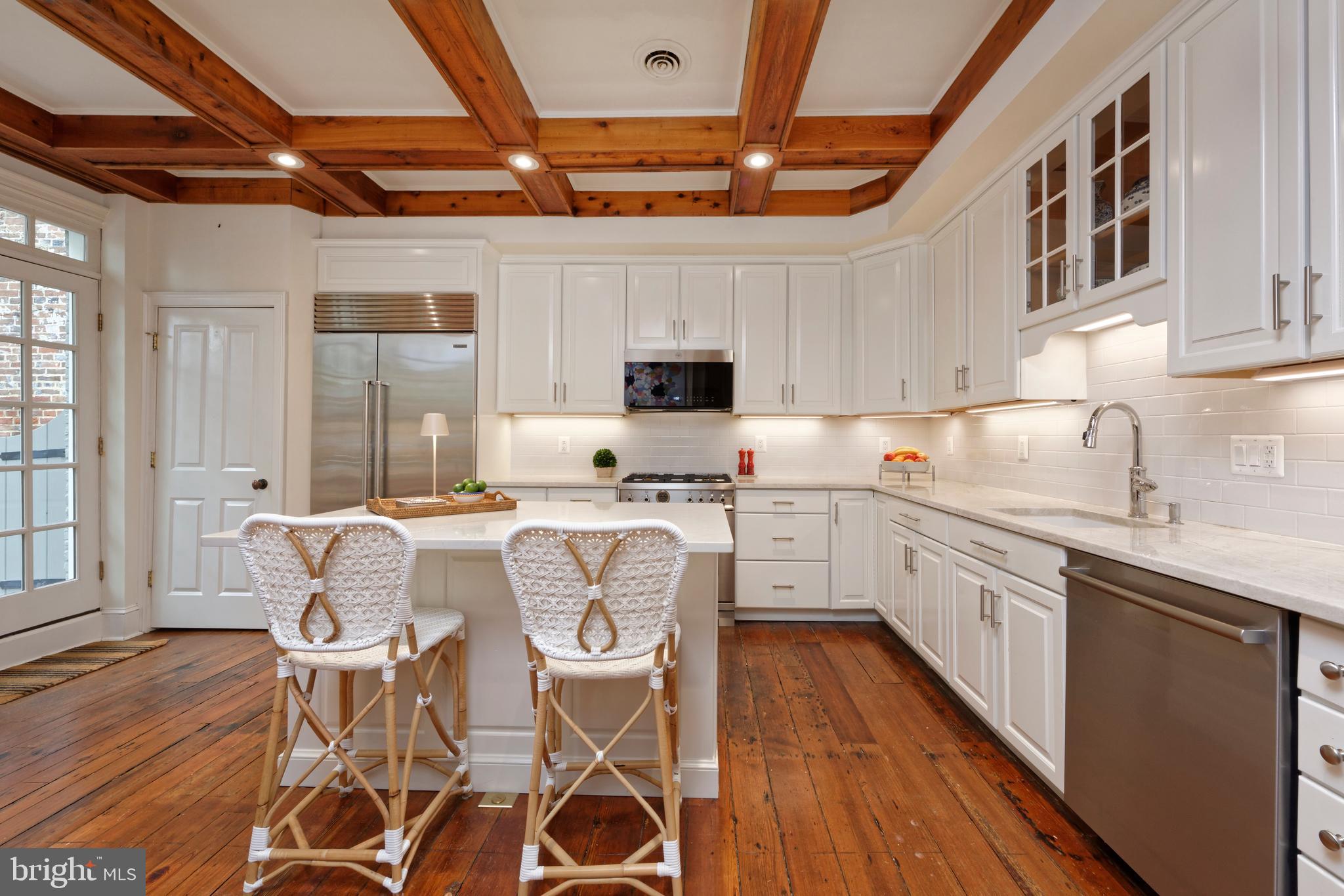 OLD TOWN ALEXANDRIA - Residential