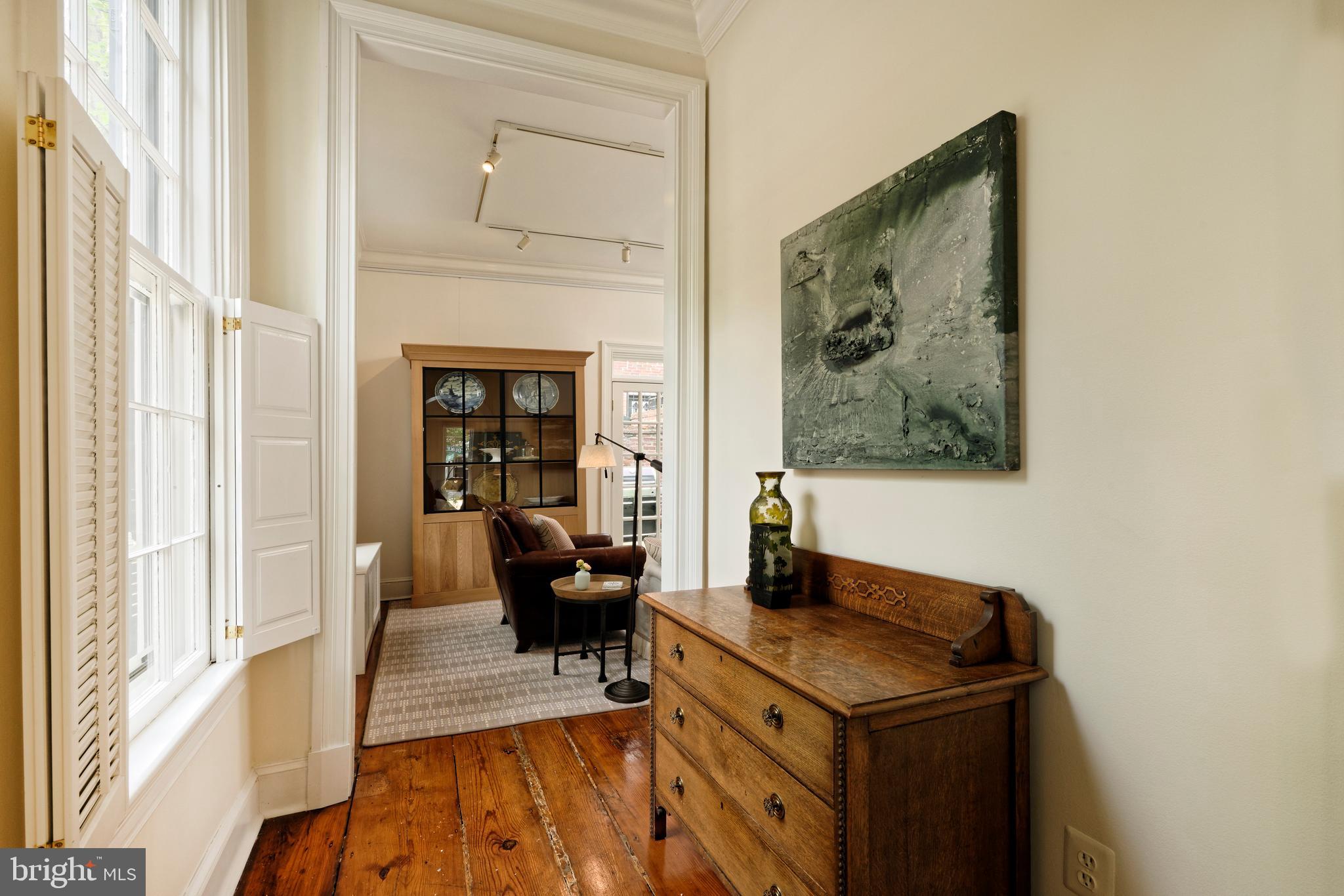 OLD TOWN ALEXANDRIA - Residential