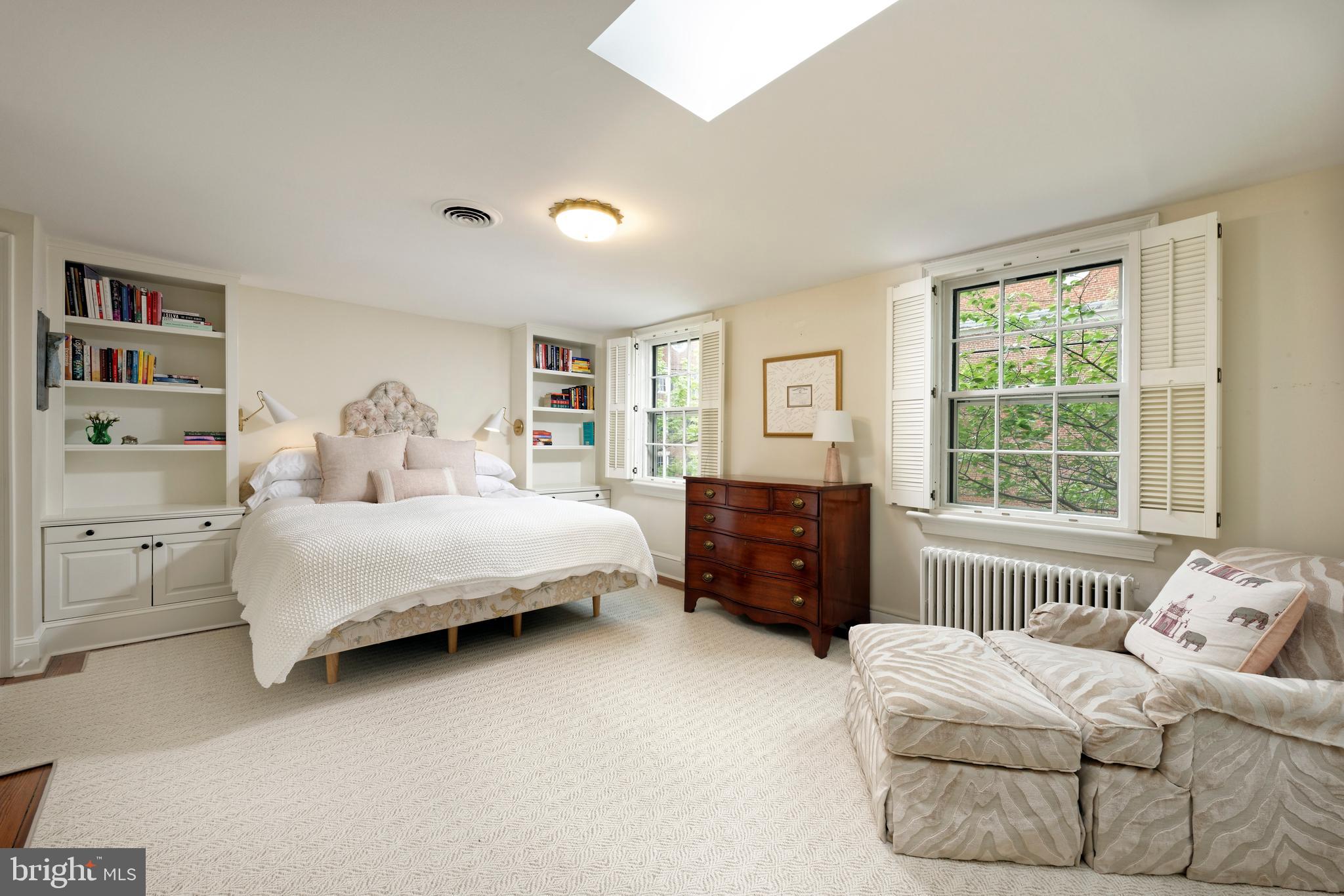 OLD TOWN ALEXANDRIA - Residential