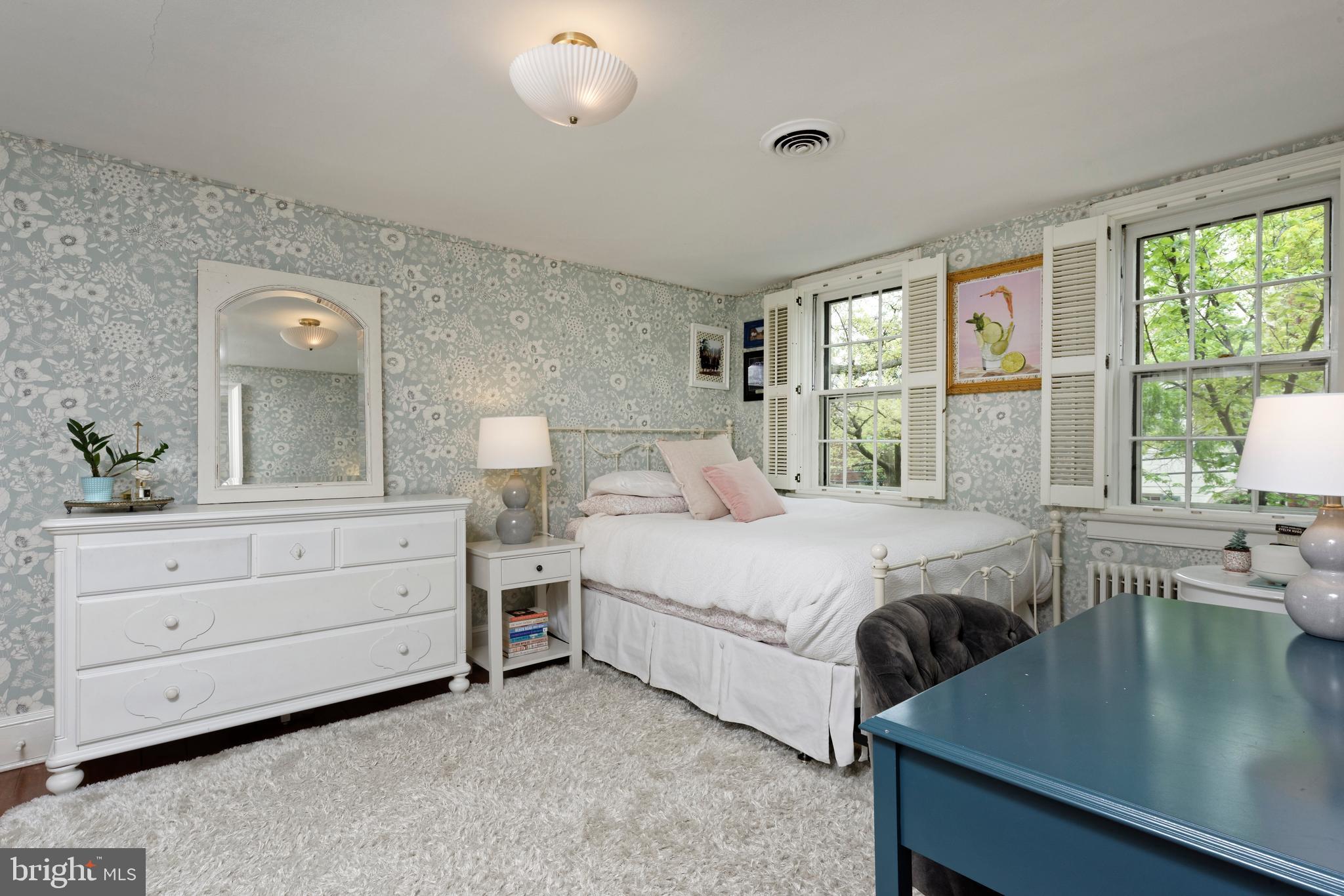 OLD TOWN ALEXANDRIA - Residential