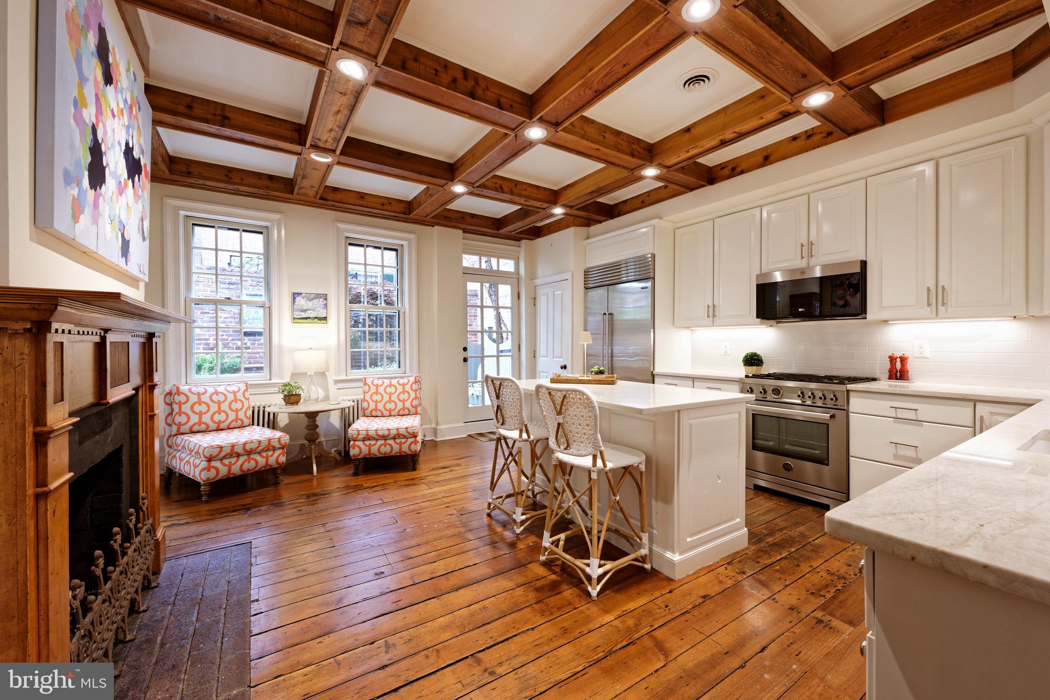 OLD TOWN ALEXANDRIA - Residential