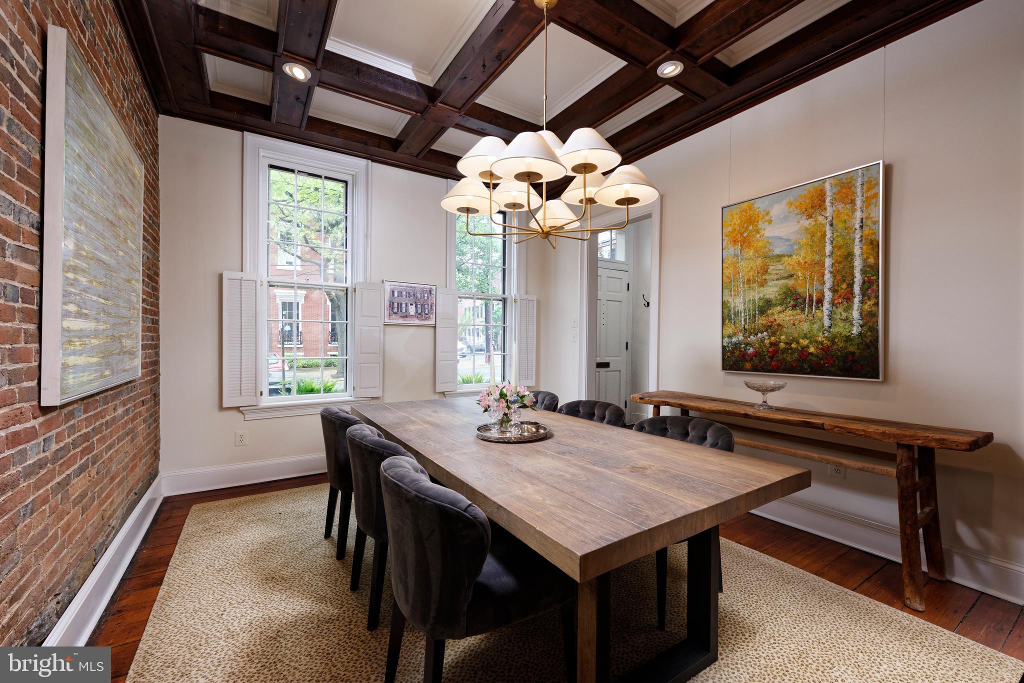 OLD TOWN ALEXANDRIA - Residential