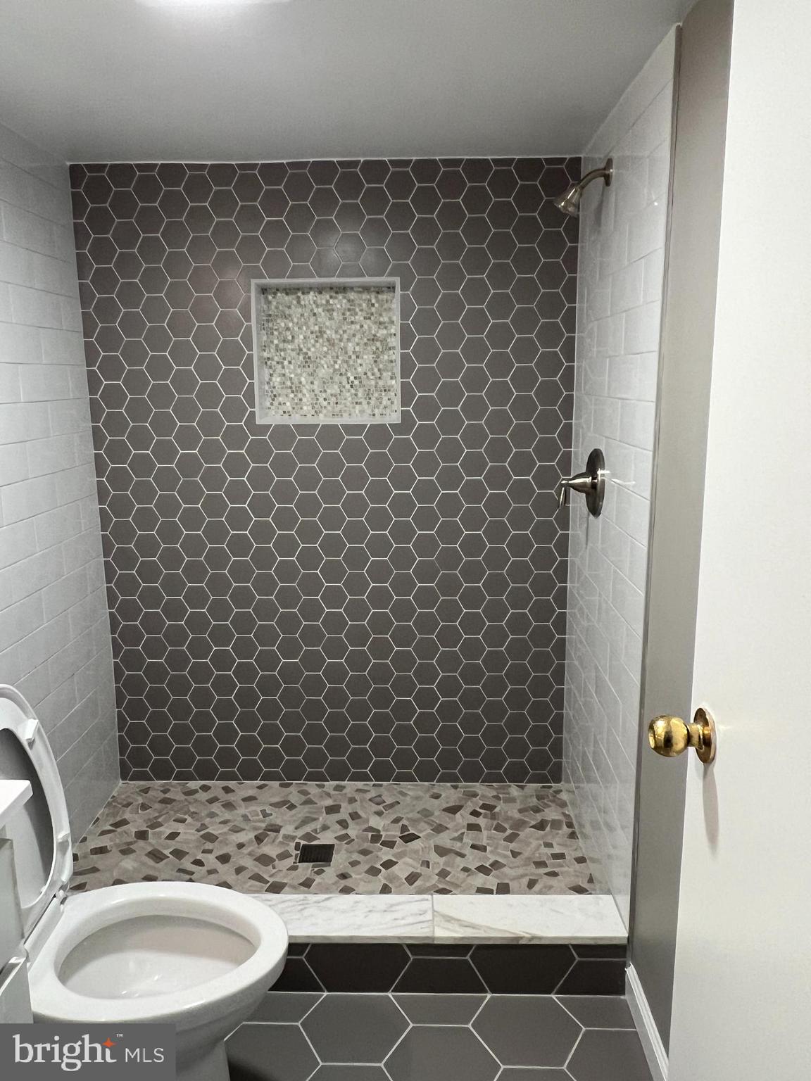 WOODSIDE - Residential Lease