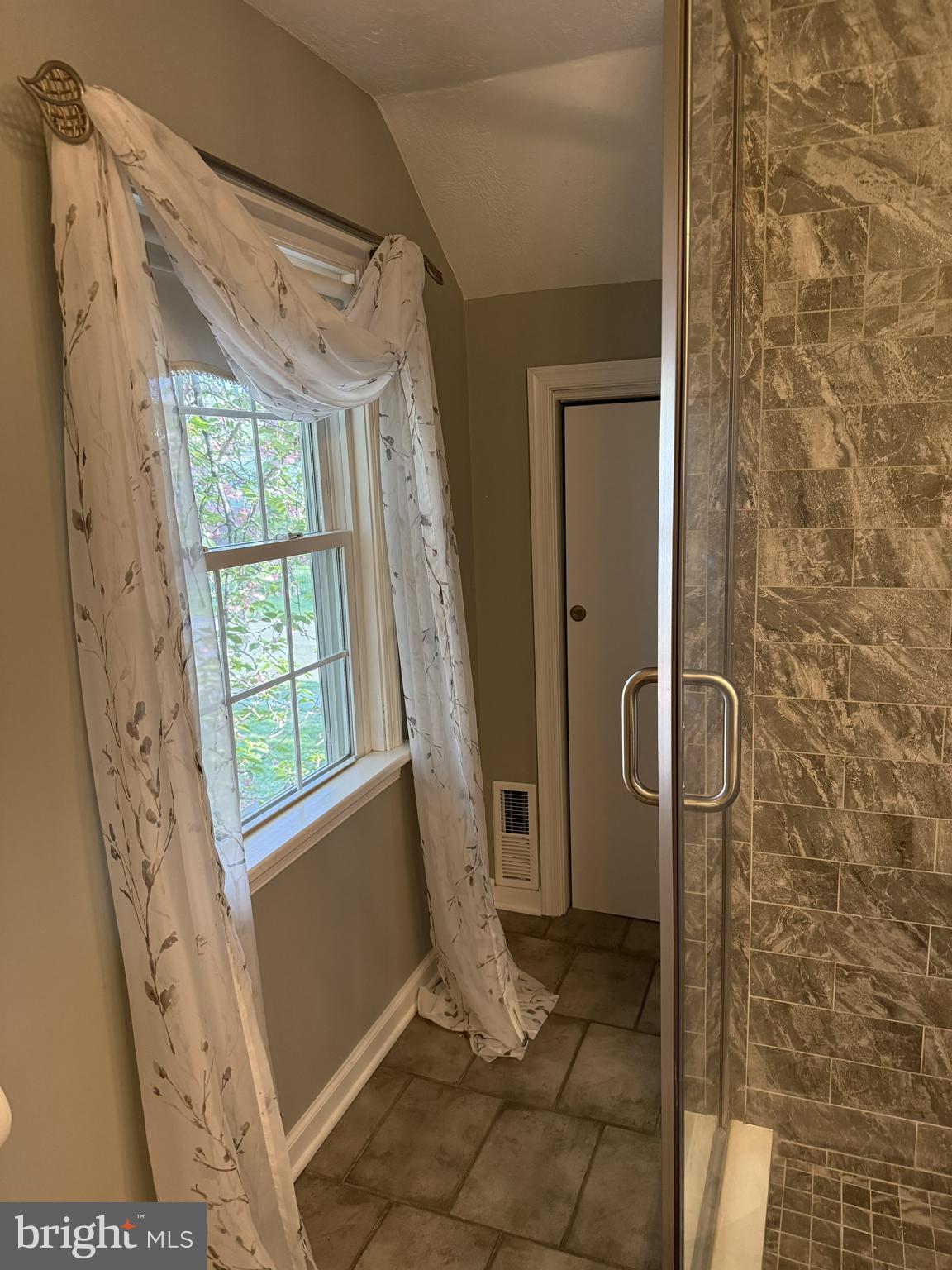 SPRINGETTSBURY - Residential