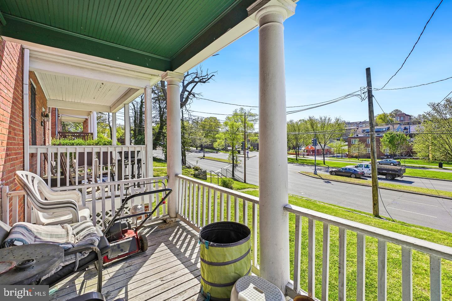 4936 EAST CAPITOL STREET NE