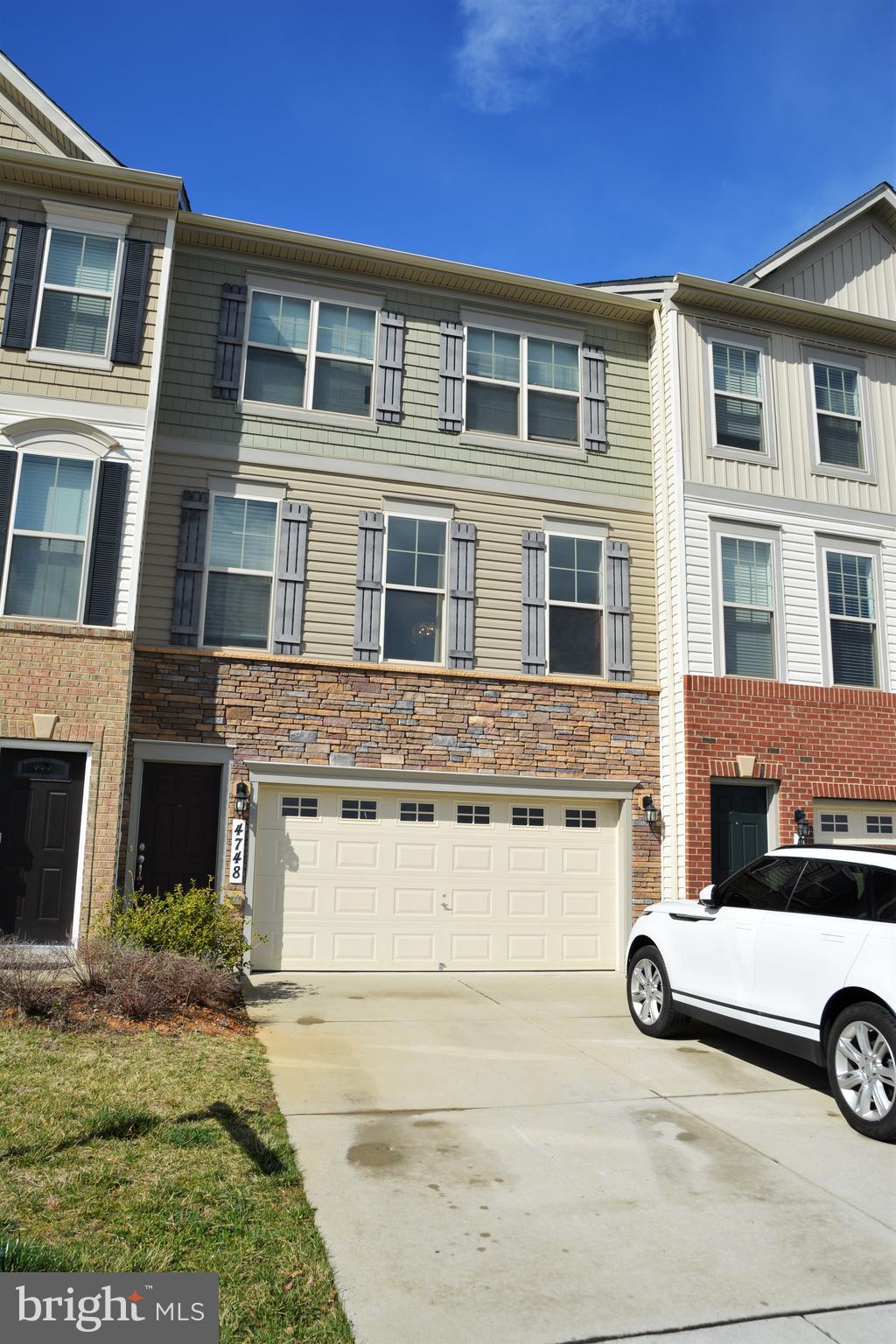 MANORS AT BALLENGER CREEK - Residential