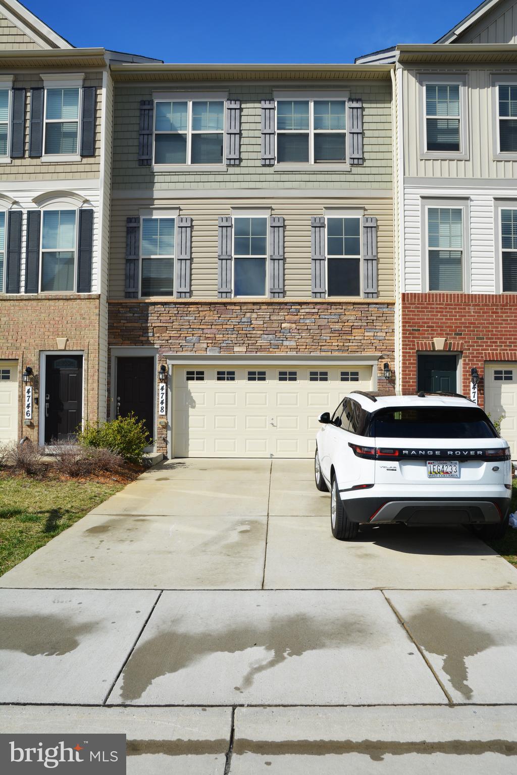 MANORS AT BALLENGER CREEK - Residential