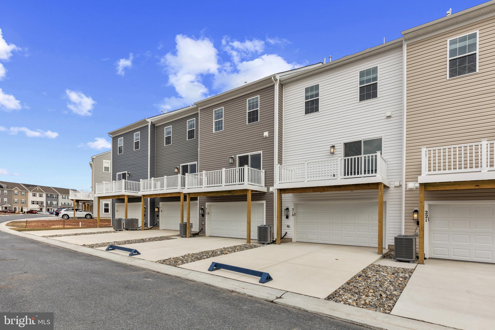 WATERMARK AT WESTPHALIA TOWN CENTER - Residential