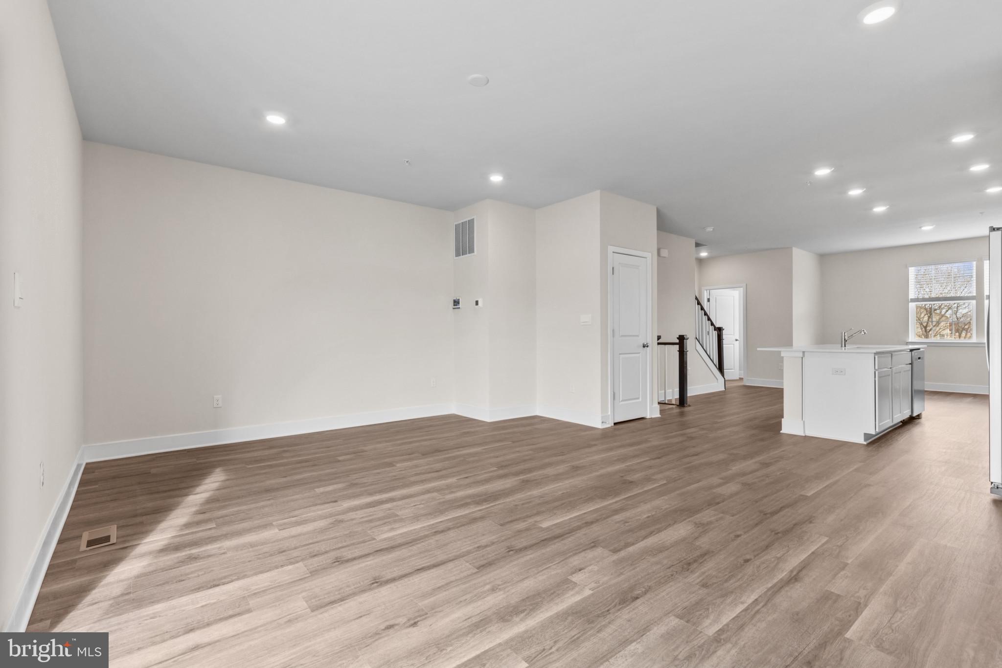 WATERMARK AT WESTPHALIA TOWN CENTER - Residential