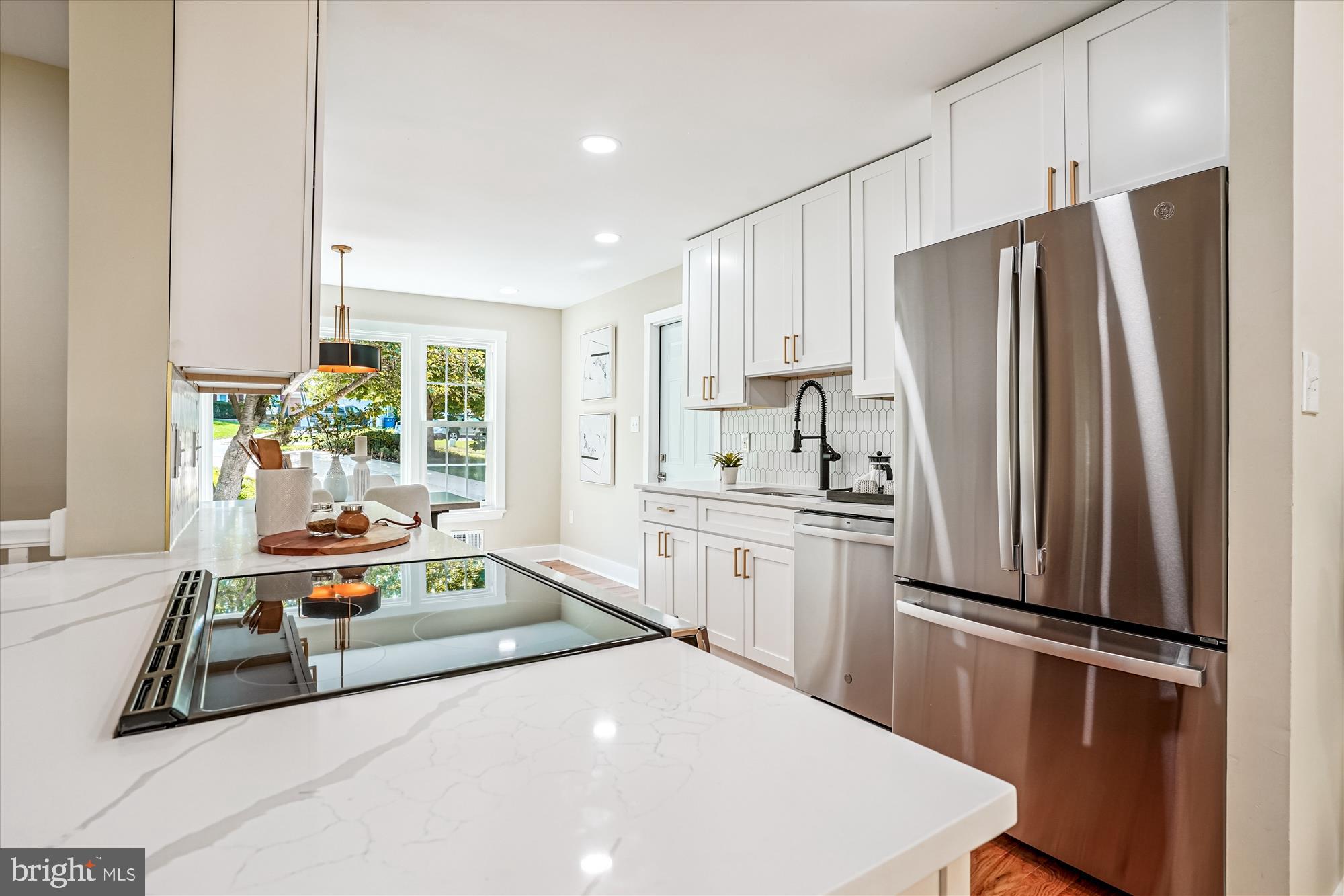 8108 KINGS POINT