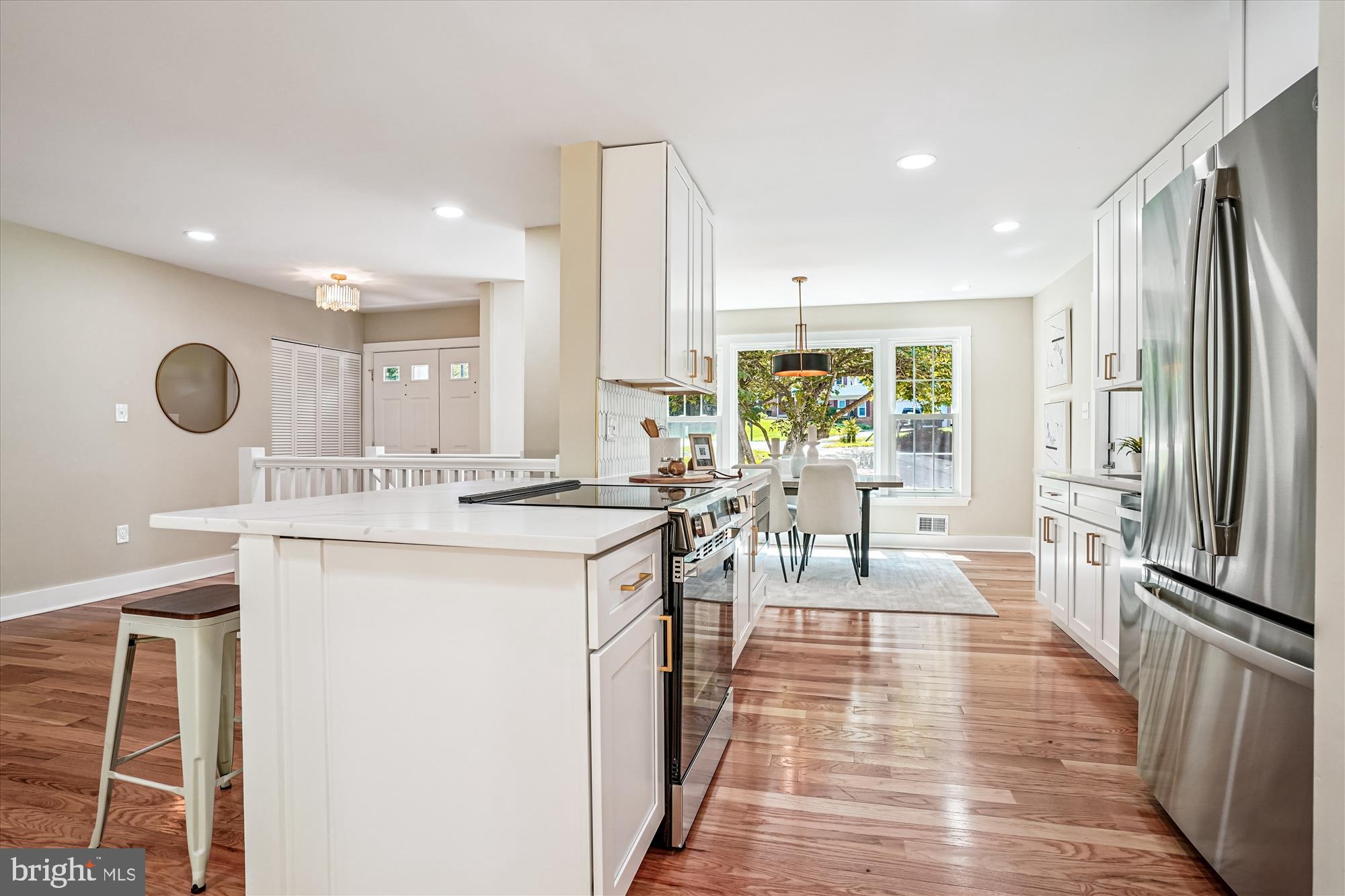 8108 KINGS POINT