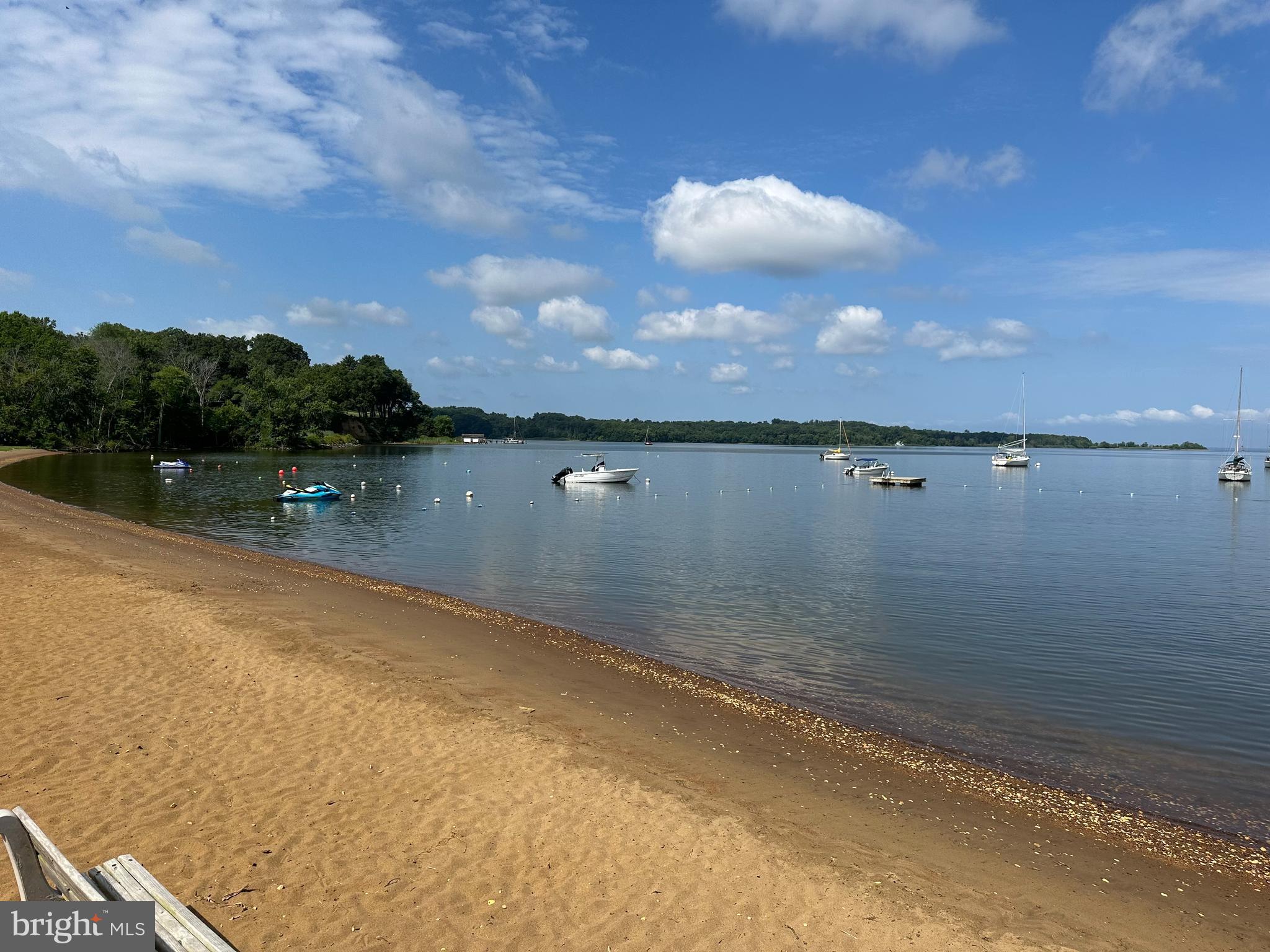 KENTMORE PARK - Residential