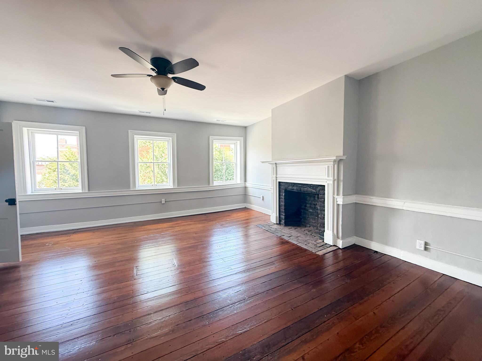 DOWNTOWN FREDERICKSBURG - Residential Lease