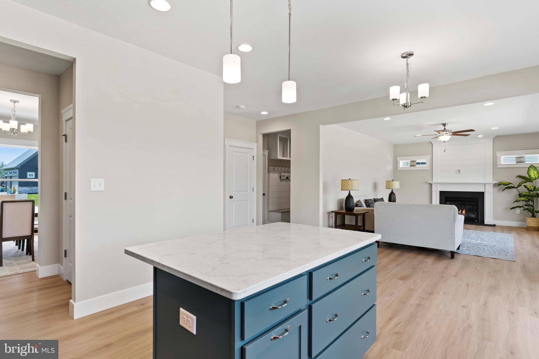 THE MEADOWS AT COLONIAL CLUB - Residential