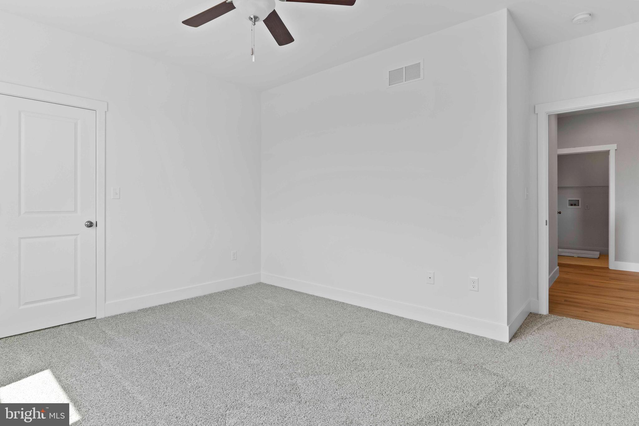 THE MEADOWS AT COLONIAL CLUB - Residential