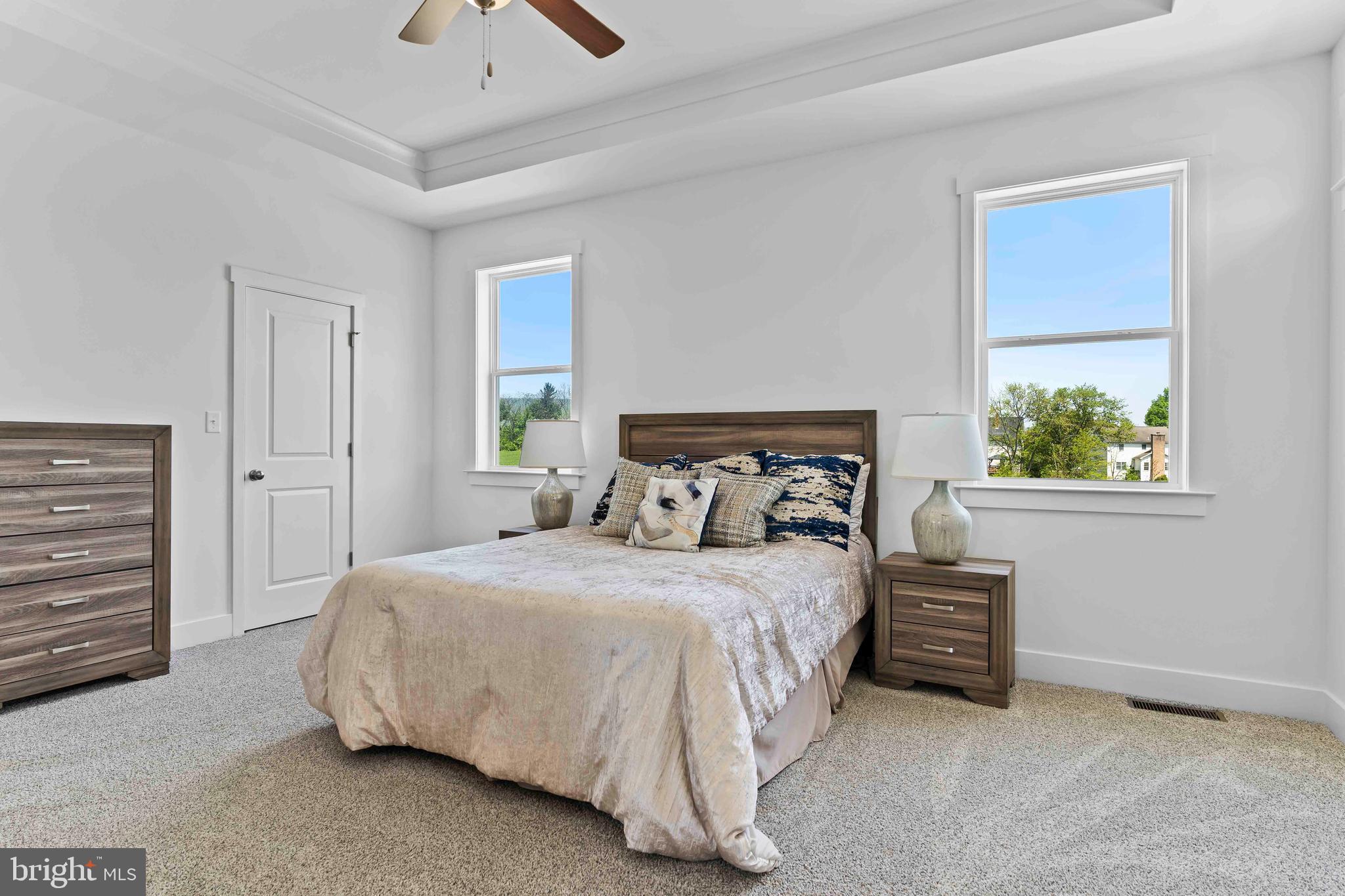 THE MEADOWS AT COLONIAL CLUB - Residential