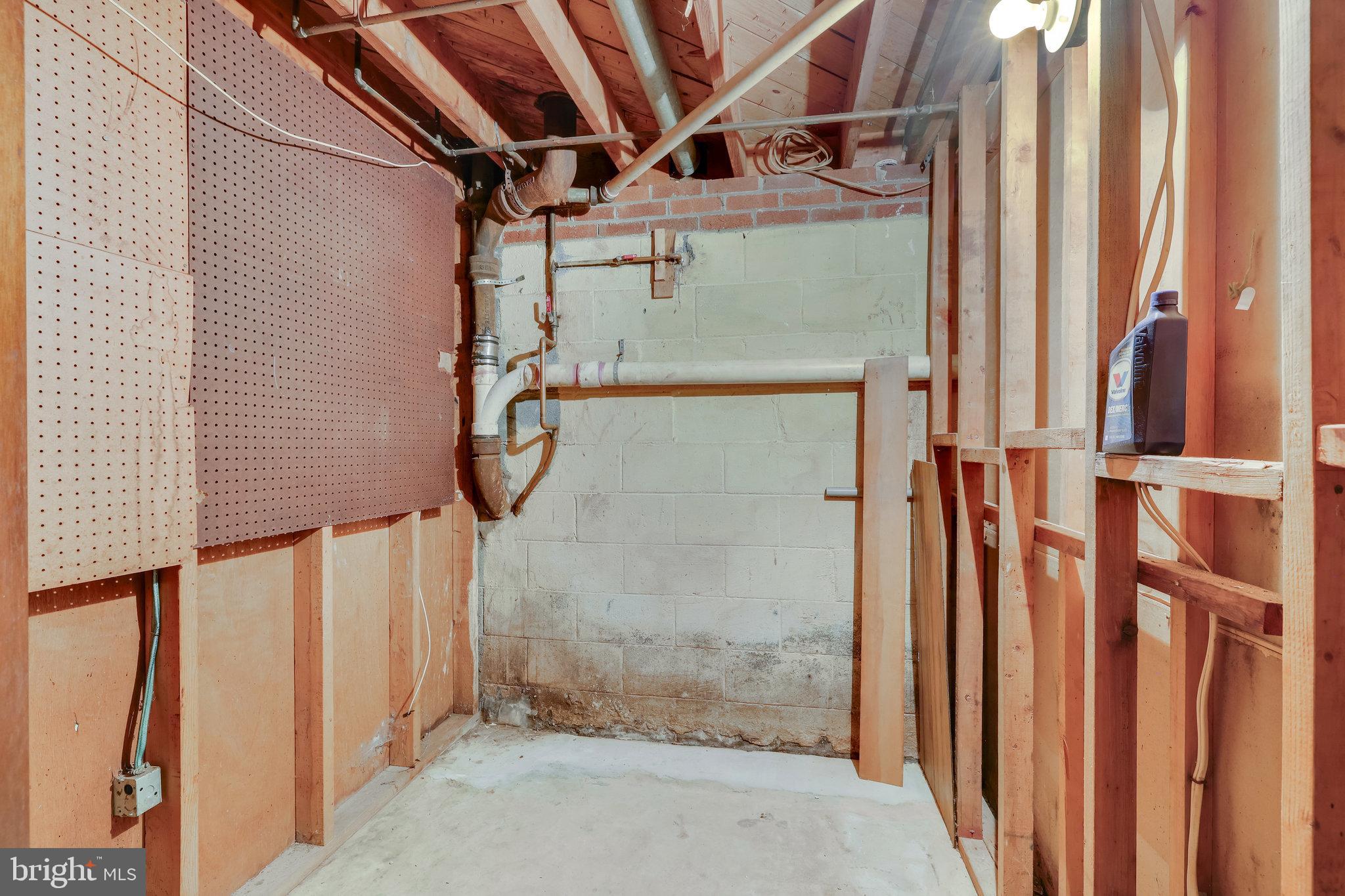 BALLOU - Residential