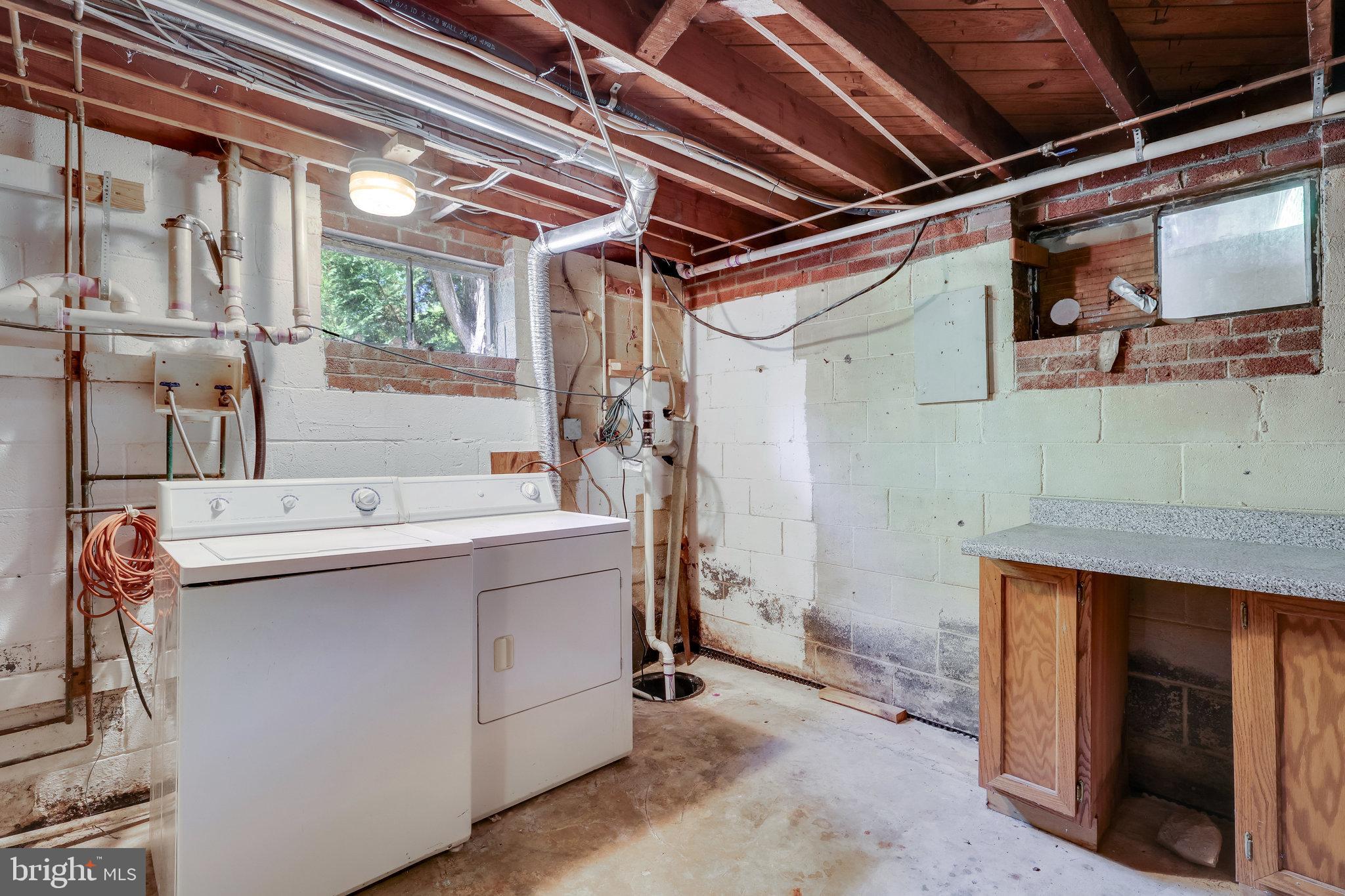 BALLOU - Residential