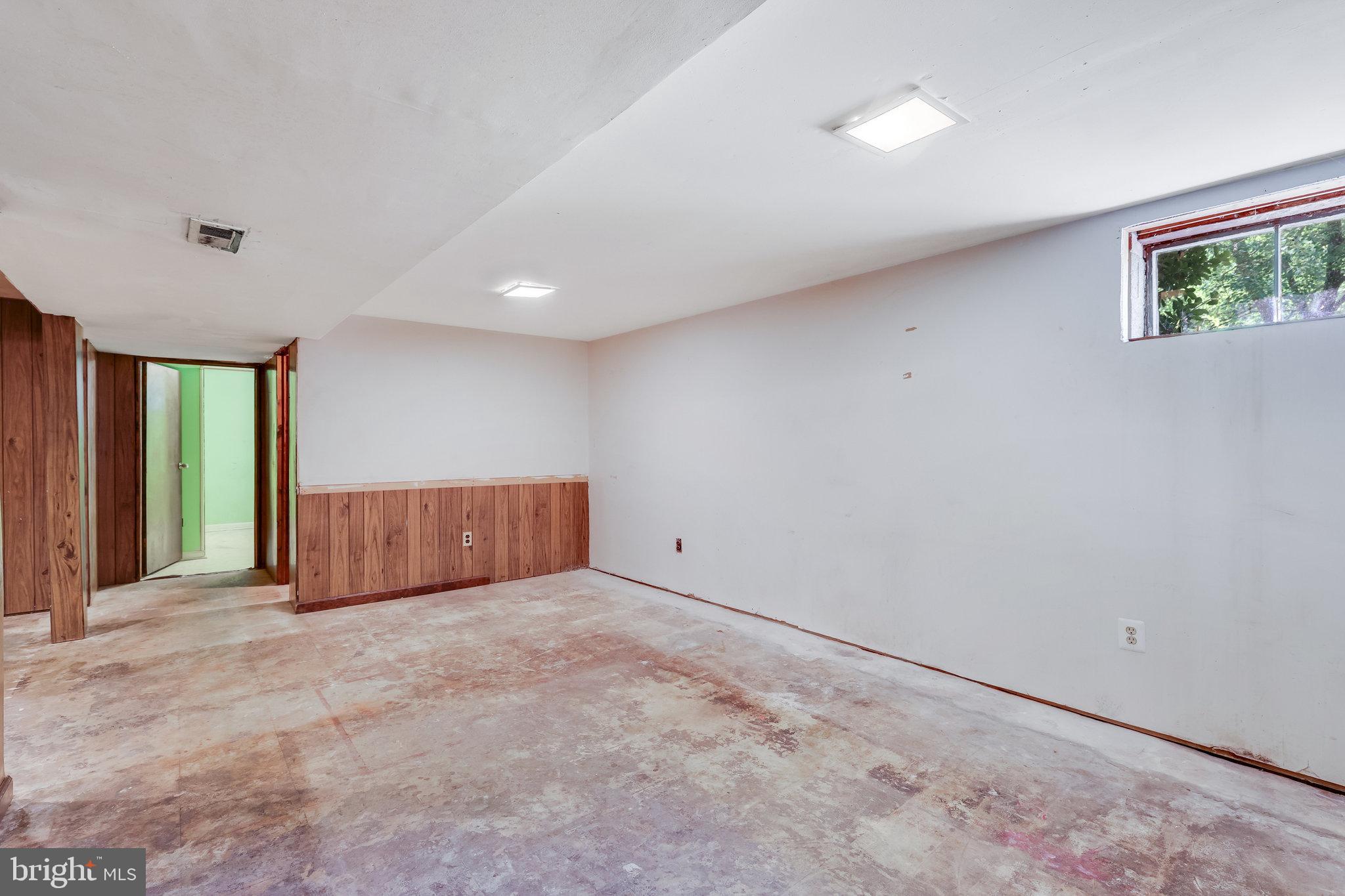 BALLOU - Residential