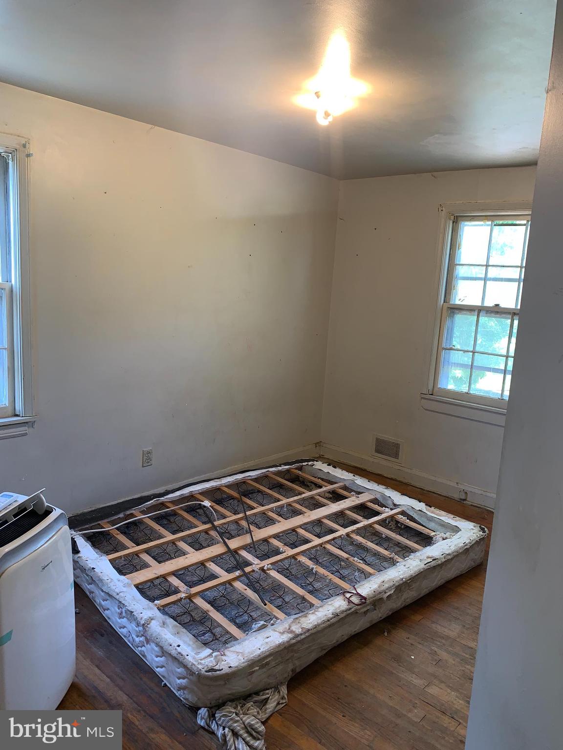 RADNOR WINSTON - Residential