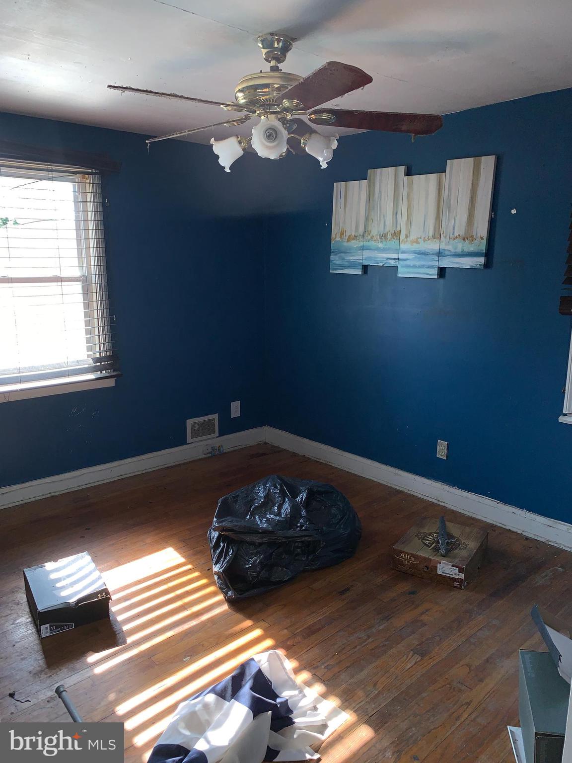 RADNOR WINSTON - Residential