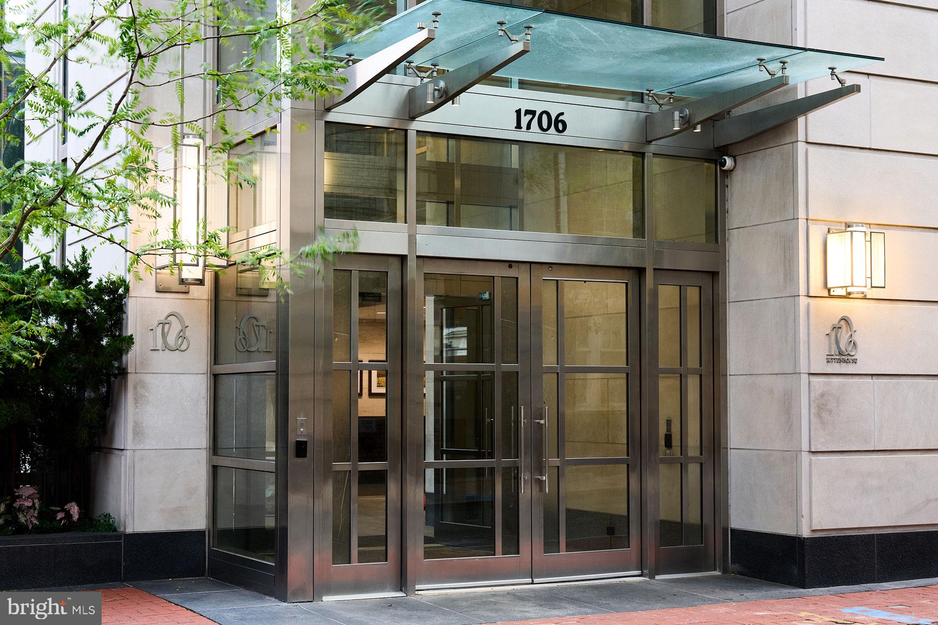 1706 RITTENHOUSE SQUARE 301