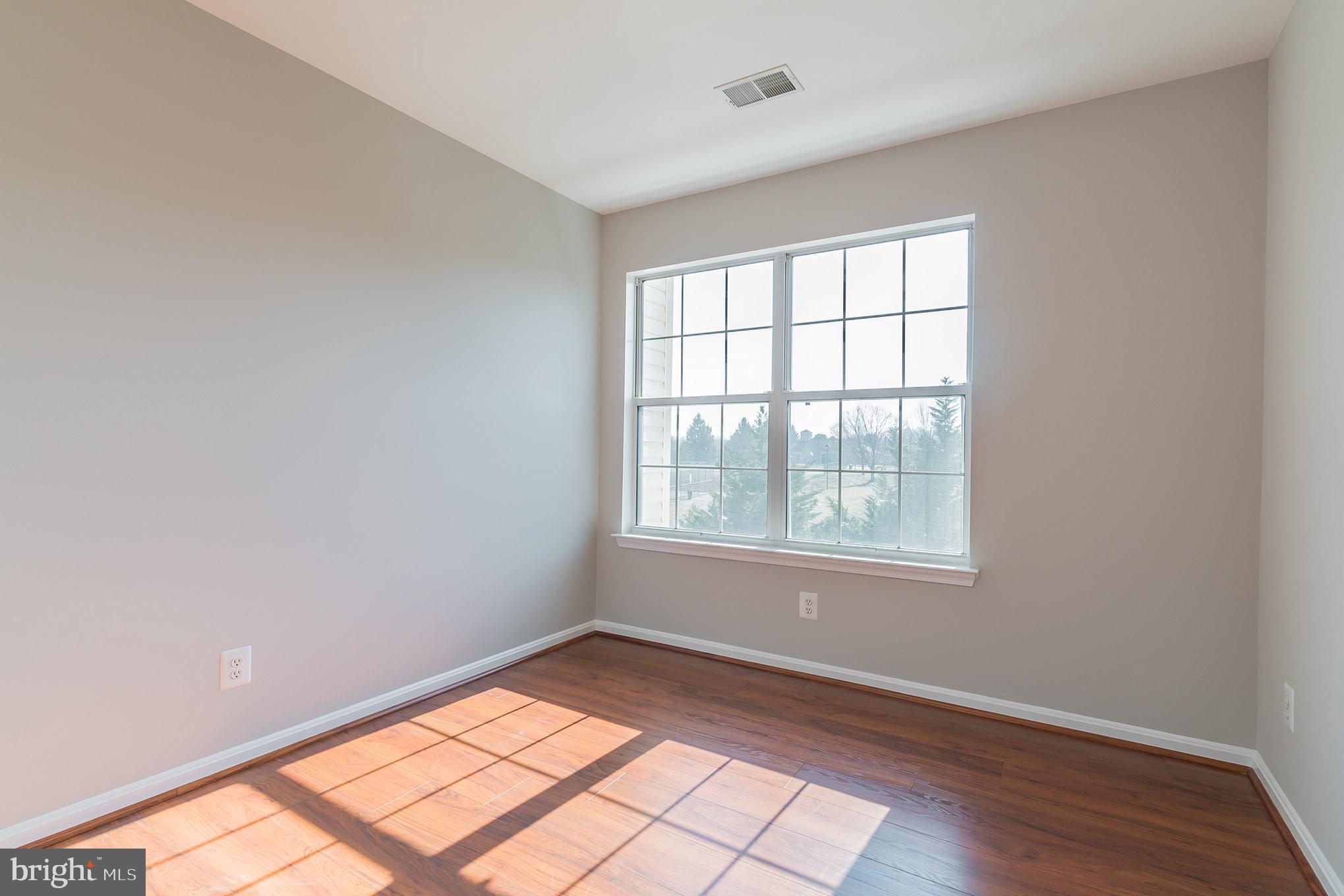 SOUTHLAKE AT MONTCLAIR - Residential