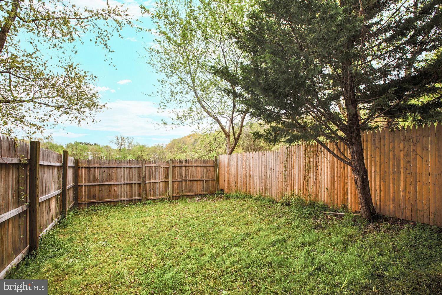 EDGEWATER VILLAGE - Residential