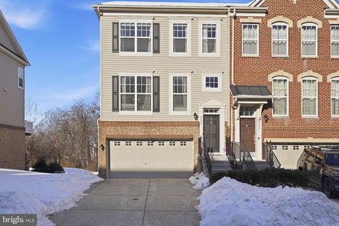 9052 ISABEL LANE MANASSAS PARK VA 20111