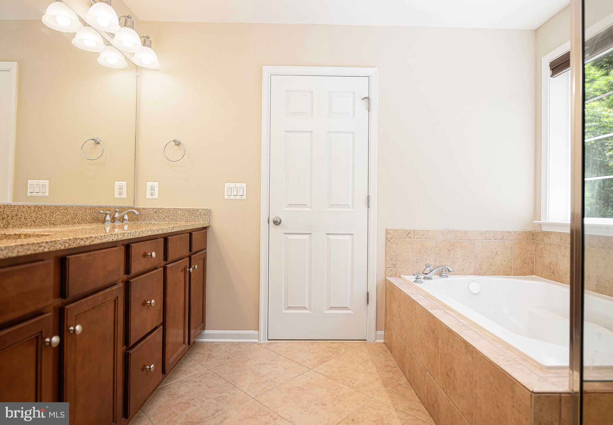 BLAKES LEGACY - Residential