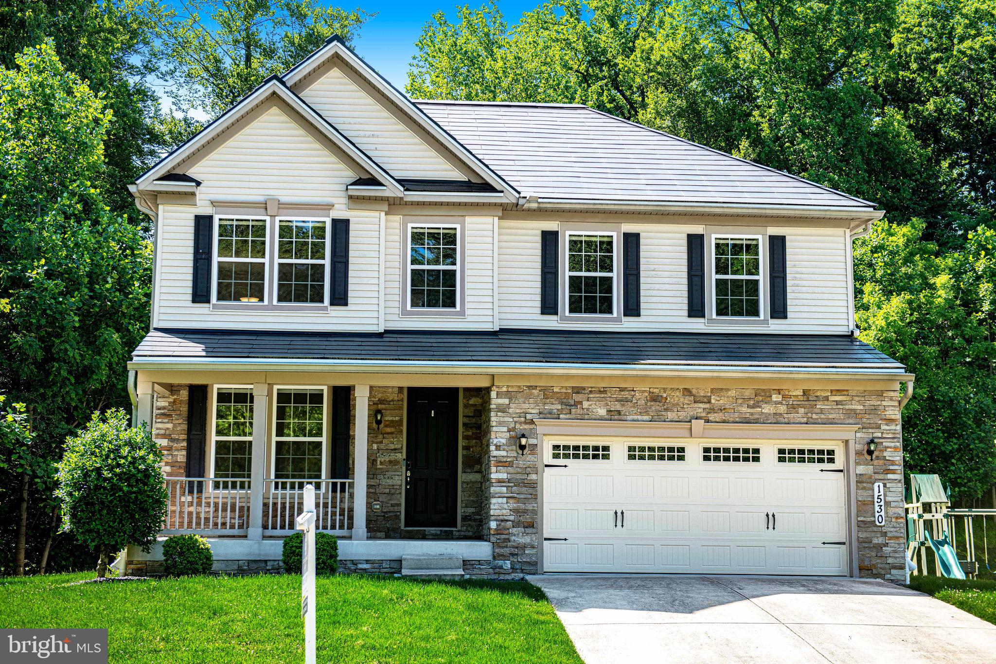 BLAKES LEGACY - Residential