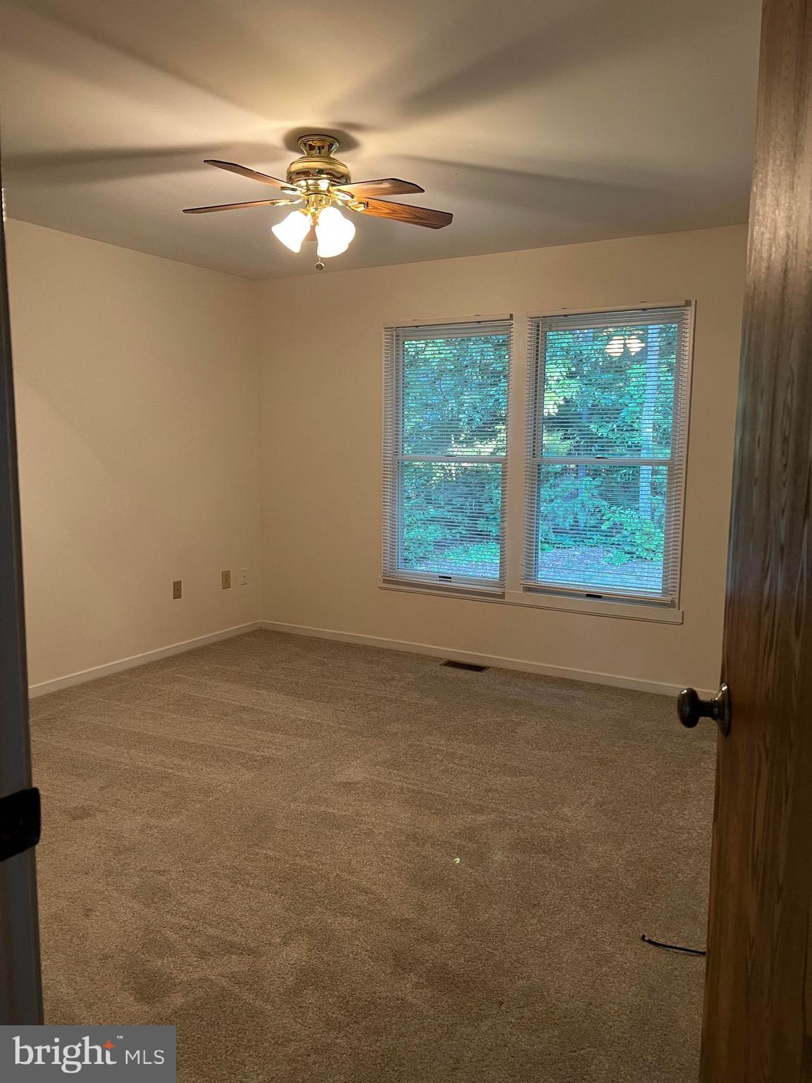 LAKE OF THE WOODS - Residential Lease